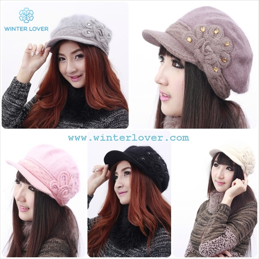 หมวกไหมพรมกันหนาวสีเทา ทรงแก็ปลายดอกไม้แต่งเพชรสวยหรู(พร้อมส่ง)(Free Size)