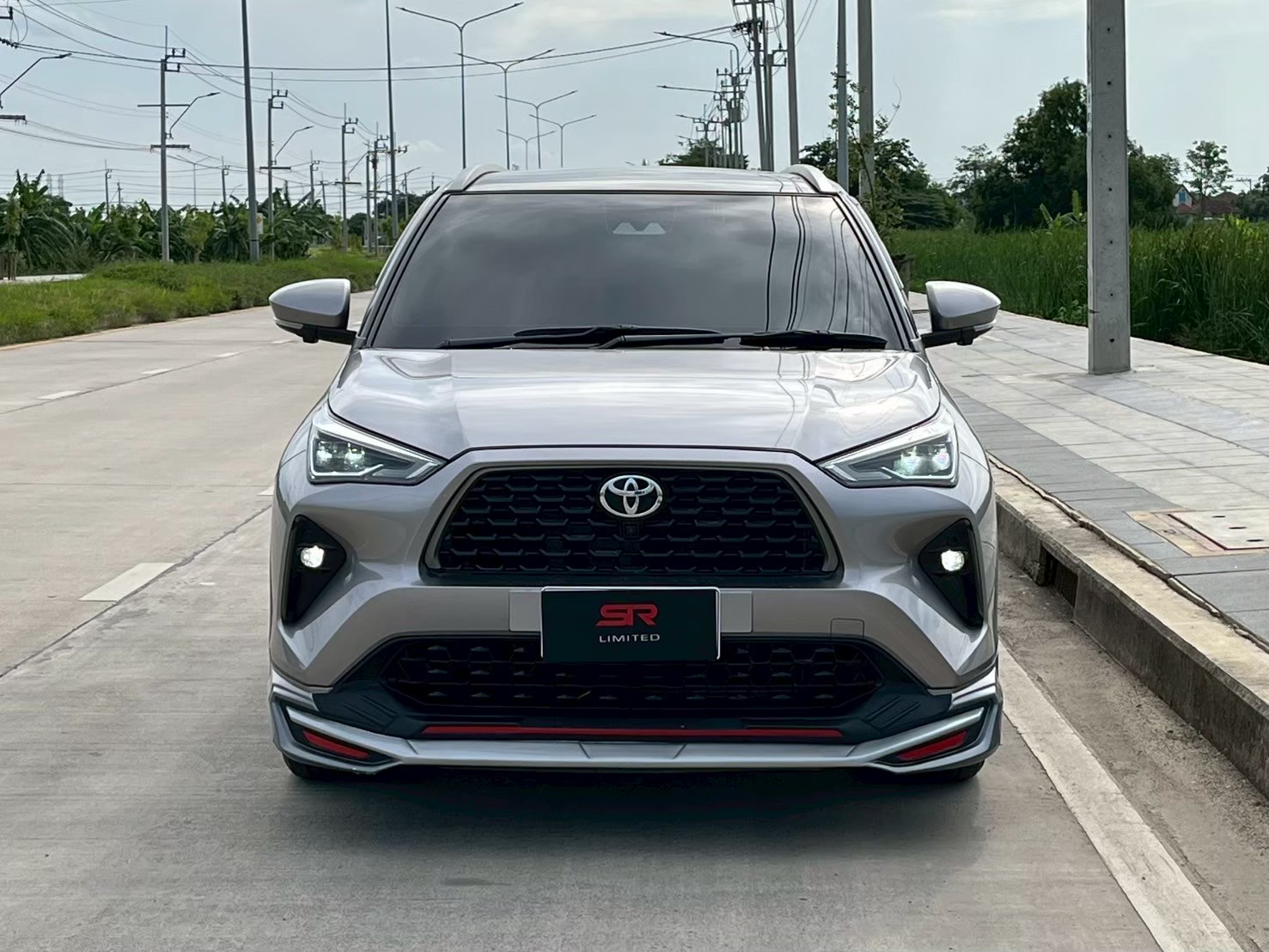 ชุดแต่งรถ-สเกิร์ต-อุปกรณ์แต่งรถ New Toyota Yaris Cross 2023-2024