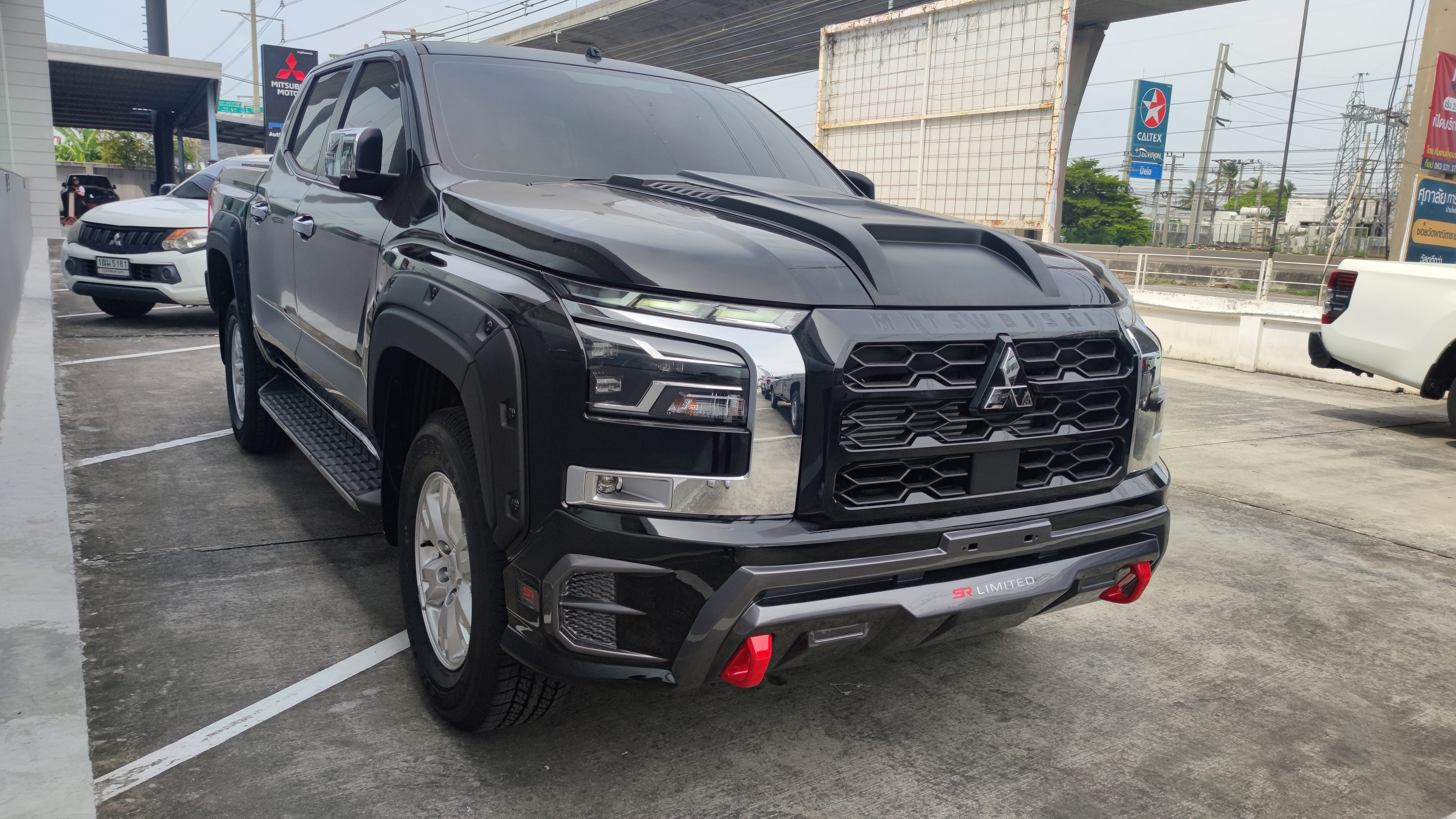 ชุดแต่งรถ New Triton 2023 [Double Cab] ทรง SR-Limited