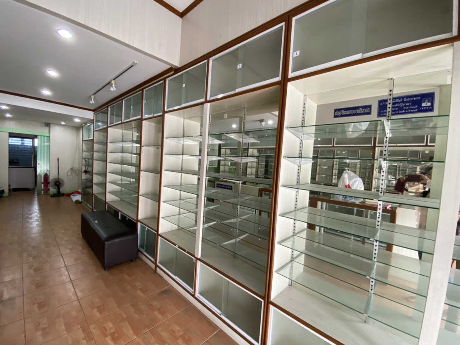 73628-ขายอาคารพาณิชย์ ถนนพระยาสัจจา แยกคีรี ชลบุรี