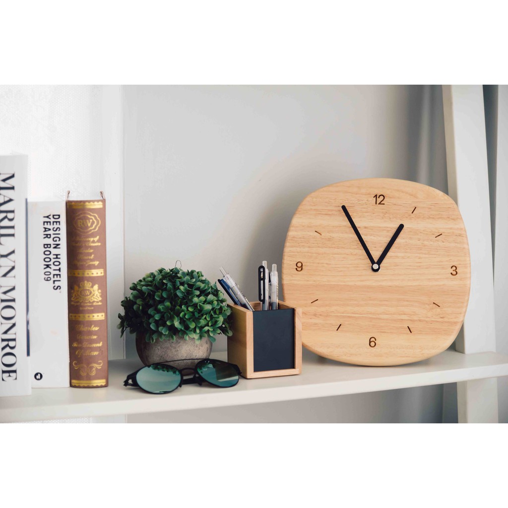 Mori No Naka นาฬิกาแขวนผนัง นาฬิกาไม้ เดินเงียบ SQUARE WALL CLOCK สำหรับแขวนผนังหรือตั้งโต๊ะ