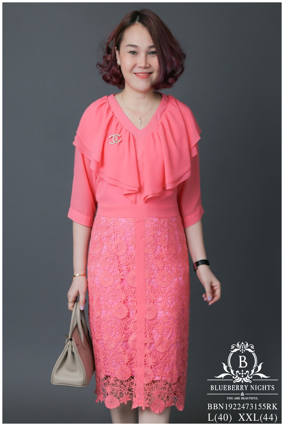 SaLe++13393**เดรสผ้าลูกไม้อิตาลีมิกซ์ผ้าชีฟองเกรดพรีเมี่ยมนำเข้าอย่างดี ดีเทลช่วงบนผ้าชีฟองสีพื้นคอระบายสวยเก๋ ช่วงล่างผ้าลูกไม้เนื้อผ้าใส่สบายไม่ระคายเคืองผิว มีซับในทั้งตัว มีซิปหลังยาว สำเนา