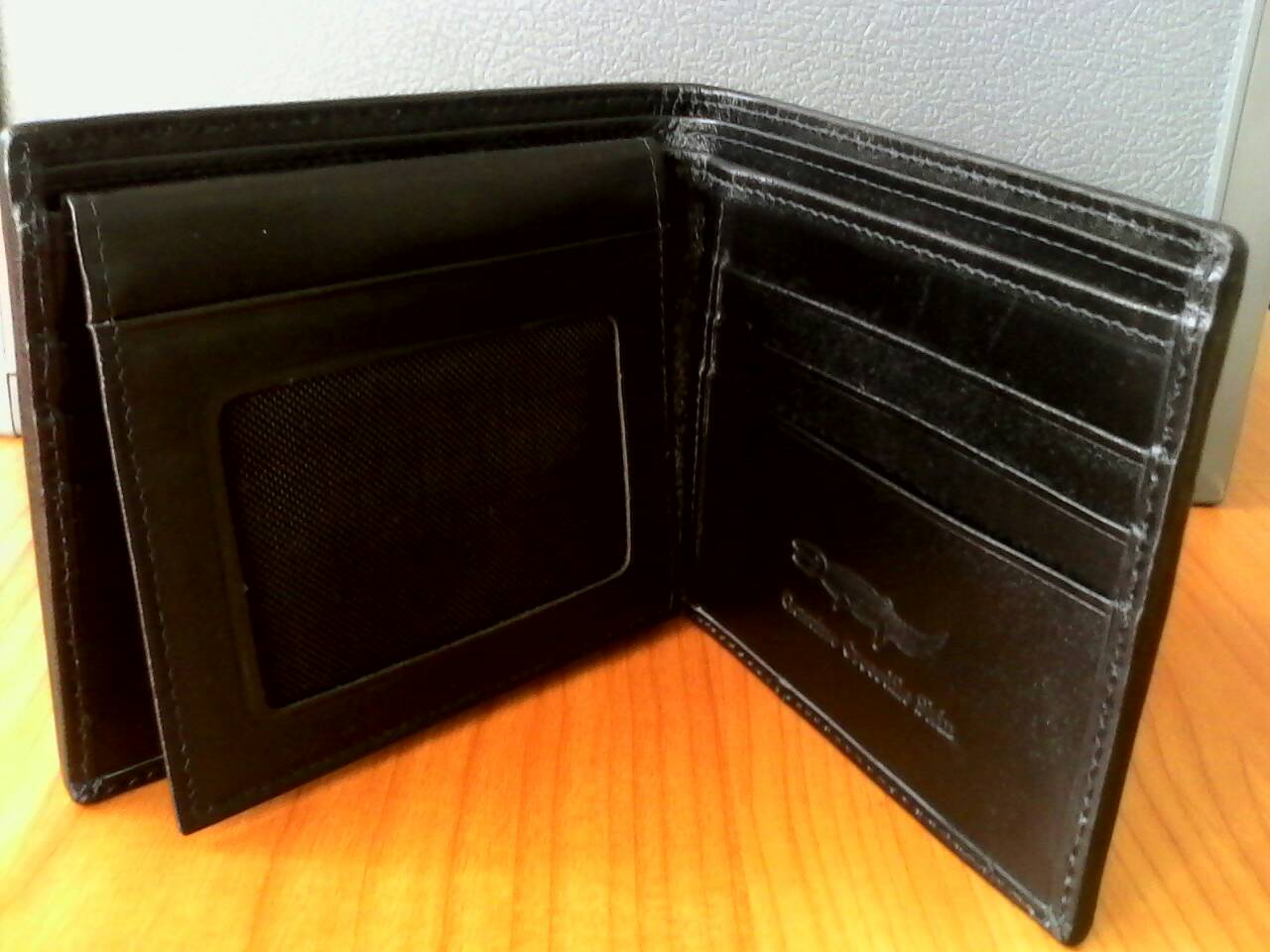 กระเป๋าหนังจระเข้แท้(หนังท้อง) สีดำ