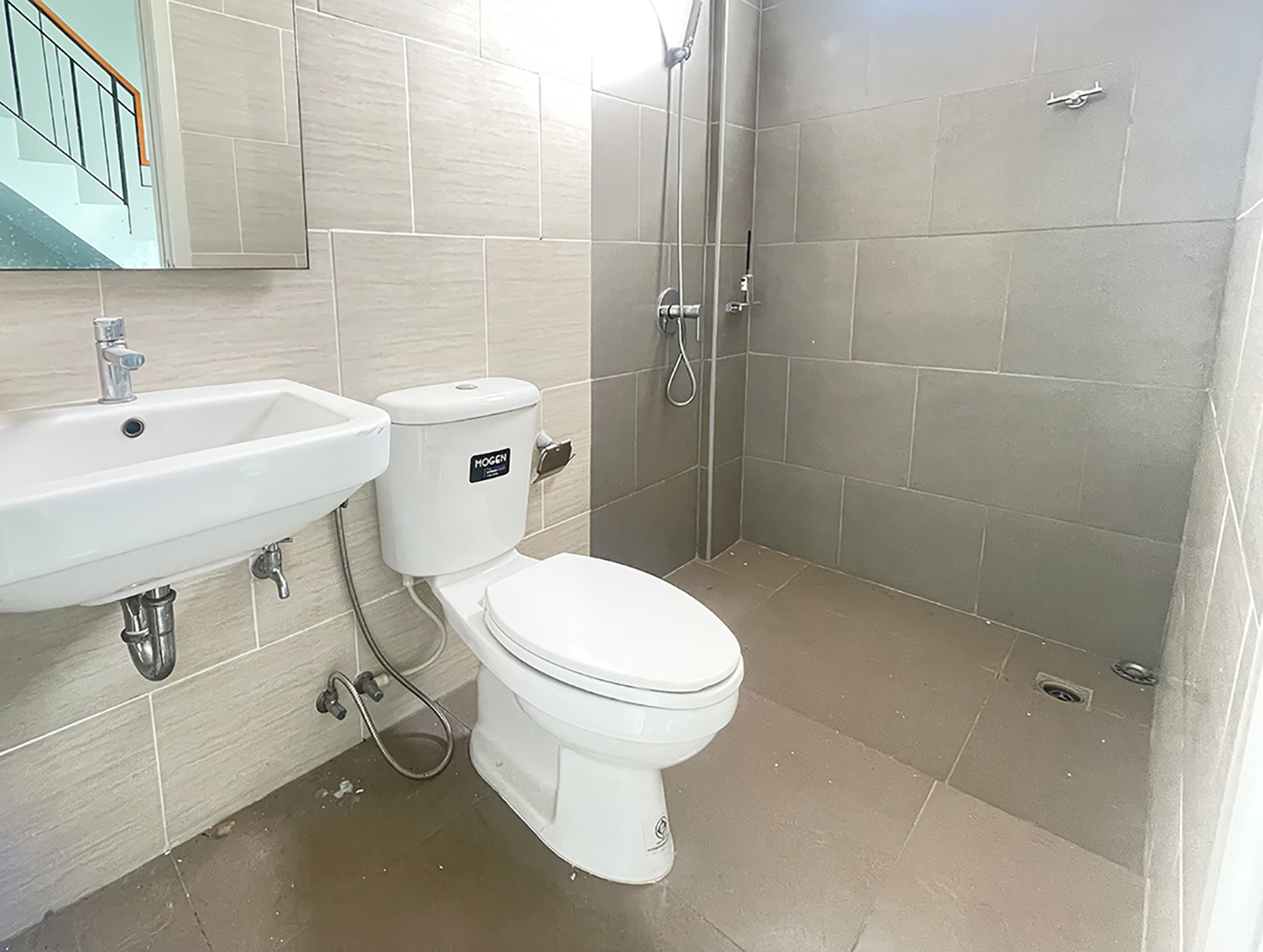 เช่า เอสเกต ทาวน์โฮม กรุงเทพฯ-ปทุมธานี ริมถนน ซอยวัดหนองปรง