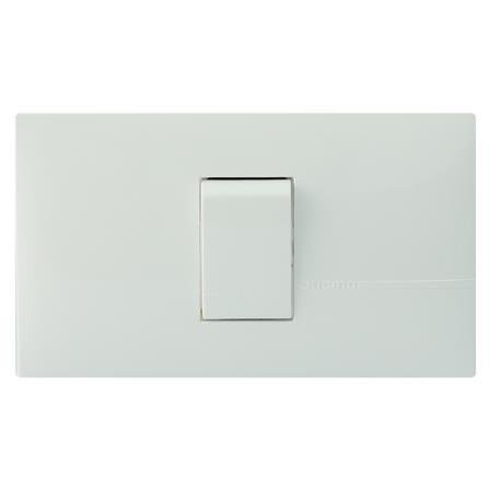 ชุดสวิตช์ทางเดียว 1ช่อง B-TICINO SAE1100TBN ทนต่อการใช้งาน