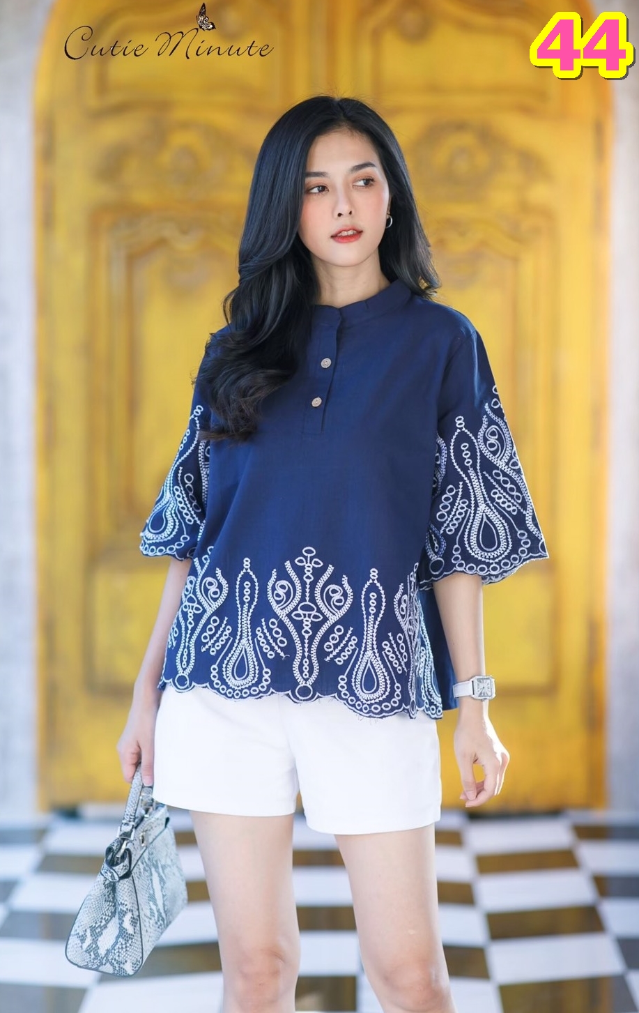 Sale++B3184**อก44**เสื้อผ้าลินินผสมฝ้ายเกรดพรีเมี่ยม เนื้อผ้าขึ้นลาย ดีเทลงานตัดขอบชายเสื้อปักลายเส้นโค้งสีขาวสวยงาม+ลายดอกไม้ 3 มิติ งานฉลุทำได้สวยงามมากค่ะ ใส่แล้วสวยเด่น จะใส่กับขาสั้น ขายาว