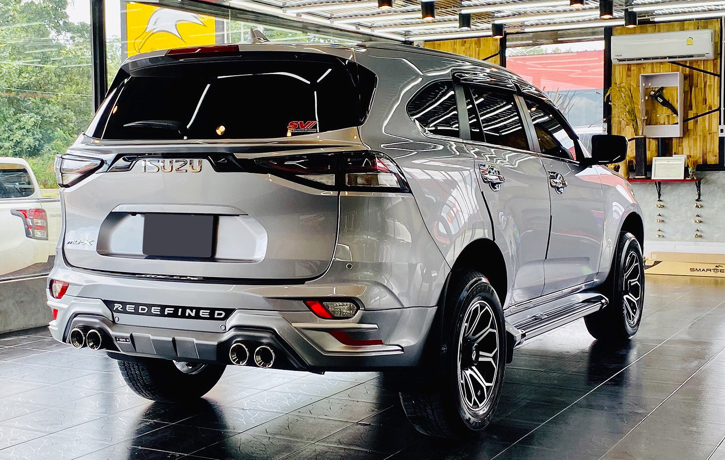 ชุดแต่งรถ All New Isuzu Mu-X 2021 ทรง Redefined สำนักแต่ง FREEFORM