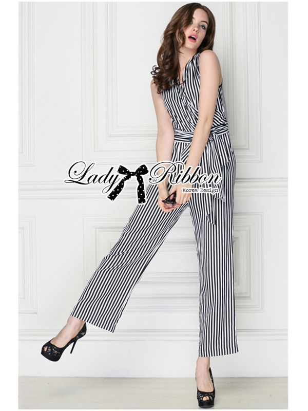 SaLe+++#Lady Ribbon's D7265 Lady Kate Minimal Chic Striped Jumpsuit with Bow จัมป์สูทลายทางประโบผูกช่วงเอว ตัวนี้ใส่แล้วดูสูงยาวเข่าดีมากๆค่ะ เพราะเป็นลายทางยาว ทำให้ดูสูงขึ้น ตัวเสื้อด้านบนเป็นแขนกุด ประดับโบผูกช่วงเอว ขายาวเป็นทรงหลวมๆ ใส่ง่ายไม่รั