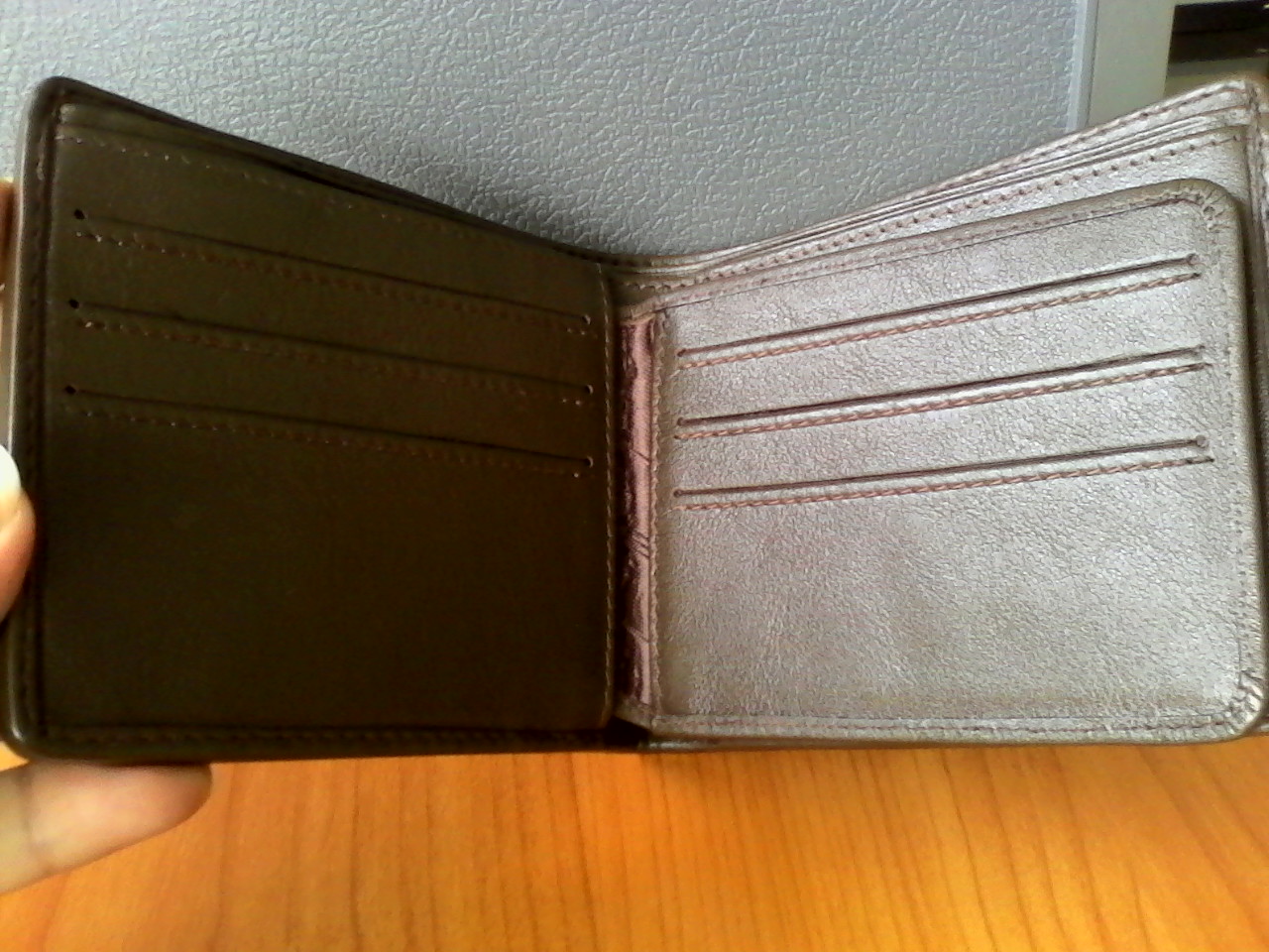 กระเป๋าหนังจระเข้แท้