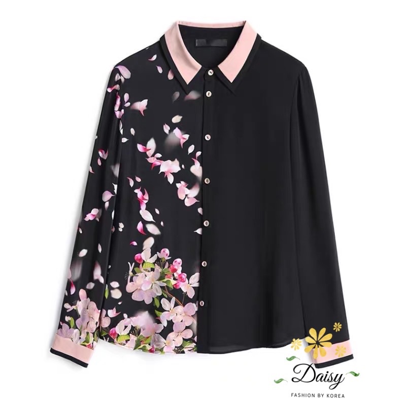 SaLe++B3575 เสื้อเชิ้ตคอปก ปกพิมพ์สีทูโทนค่ะ ผ้าซาตินซิลค์เนื้อสวยใส่สบาย พิมพ์ลายสวย ชุดกระดุมหน้า แมทง่ายใส่เข้ากับทุกชุดค่ะ 🌟สีดำ ลายกลีบดอกไม้ 🎗ไซส์ 🎗อก 38” 🎗ยาว 24”