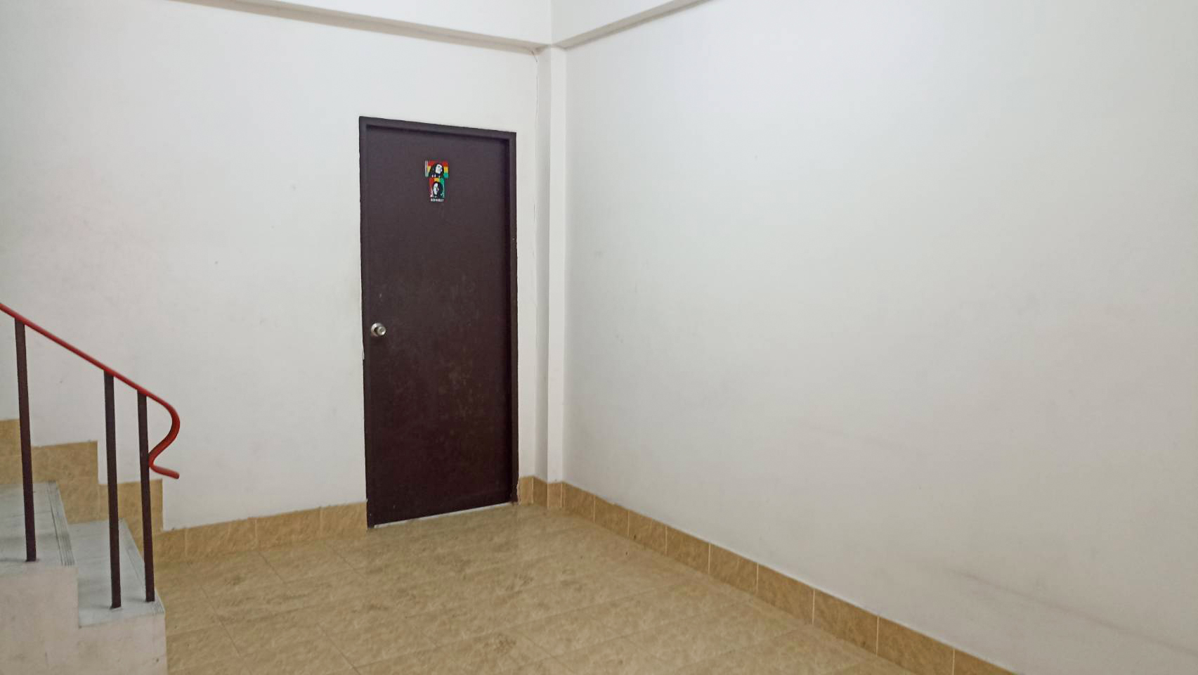 76916-ขายอาคารพาณิชย์ ซอยตึกน้ำ ถนนสุขุมวิท บ้านสวน ชลบุรี