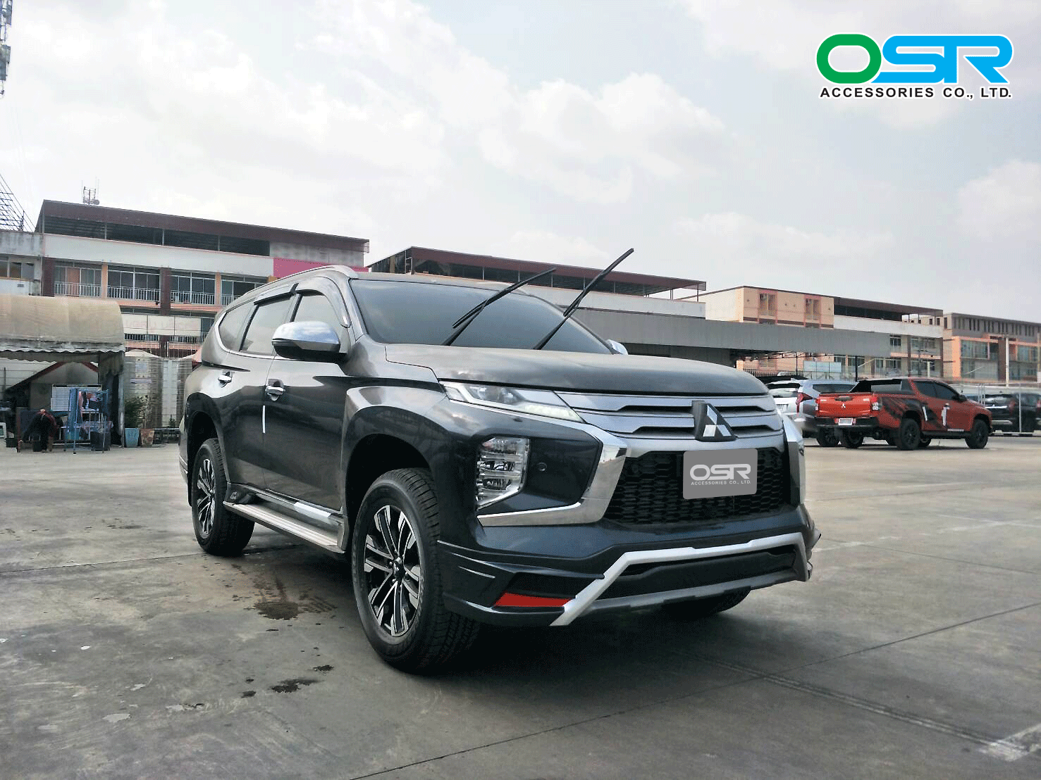 ชุดแต่งรถ-สเกิร์ต-อุปกรณ์แต่งรถ New Mitsubishi Pajero Sport 2020 ทรง AT By OSR