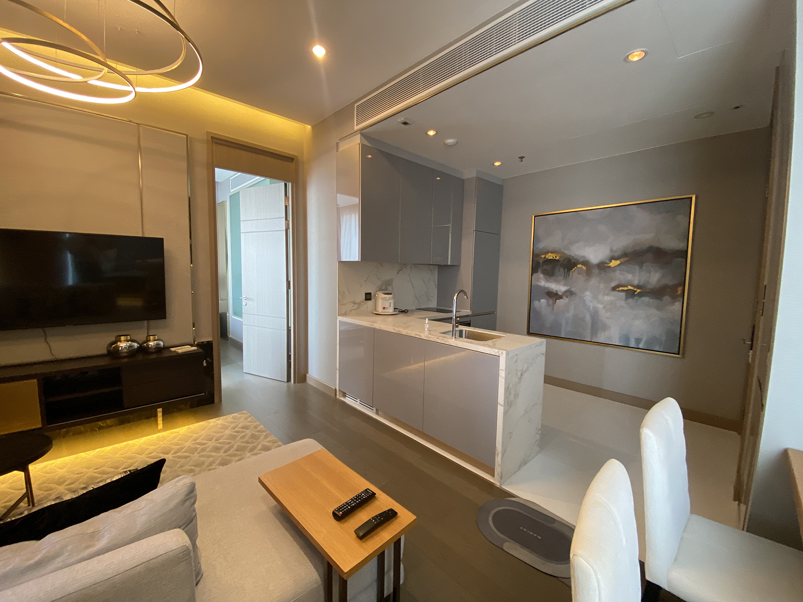 83465-ขายคอนโด The Esse at Singha Complex ใกล้ ARL มักกะสัน