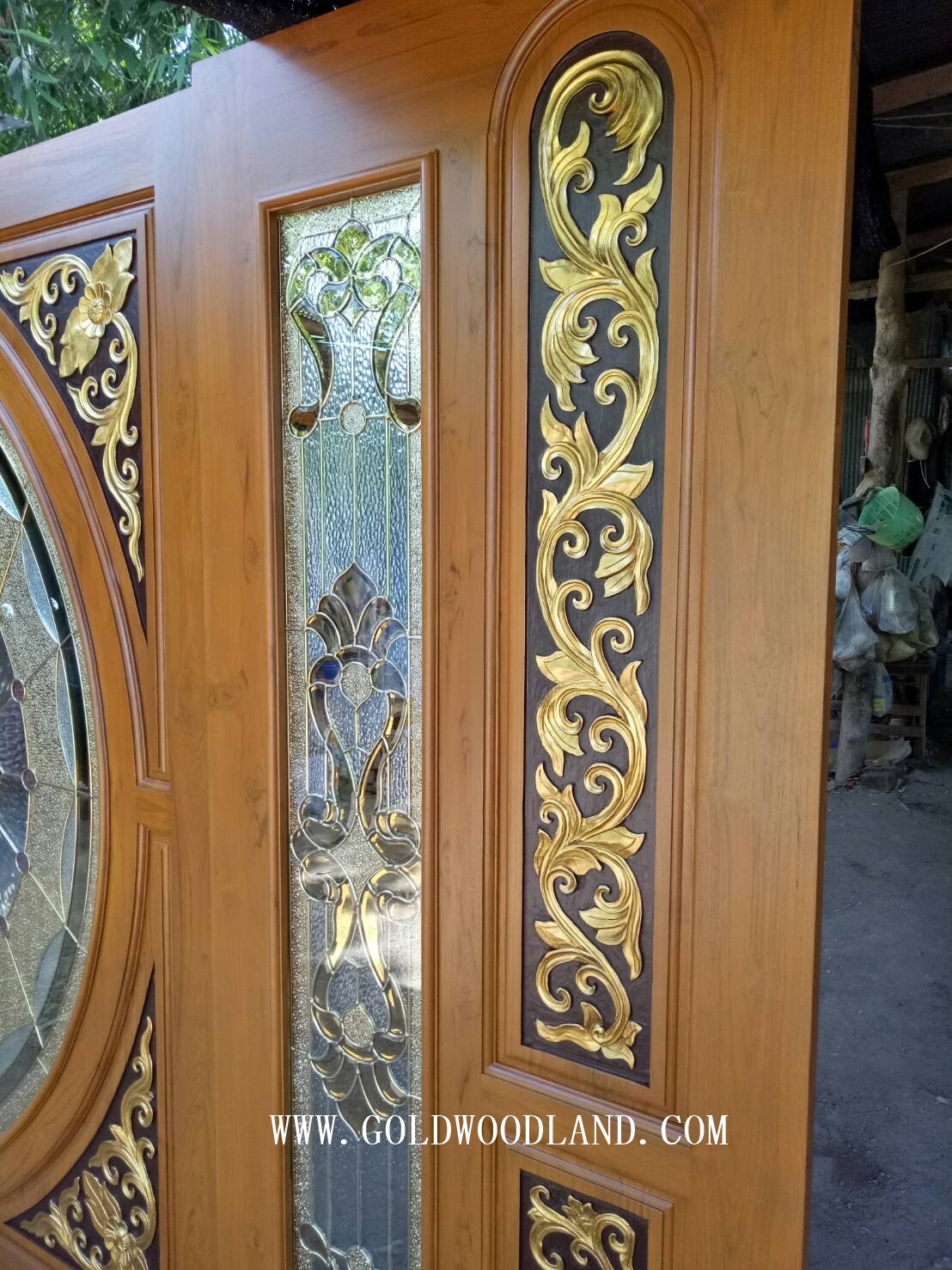 ประตูไม้สักกระจกนิรภัยบานเลื่อน GBBB - 10 (คลิกรายละเอียดที่รูป)