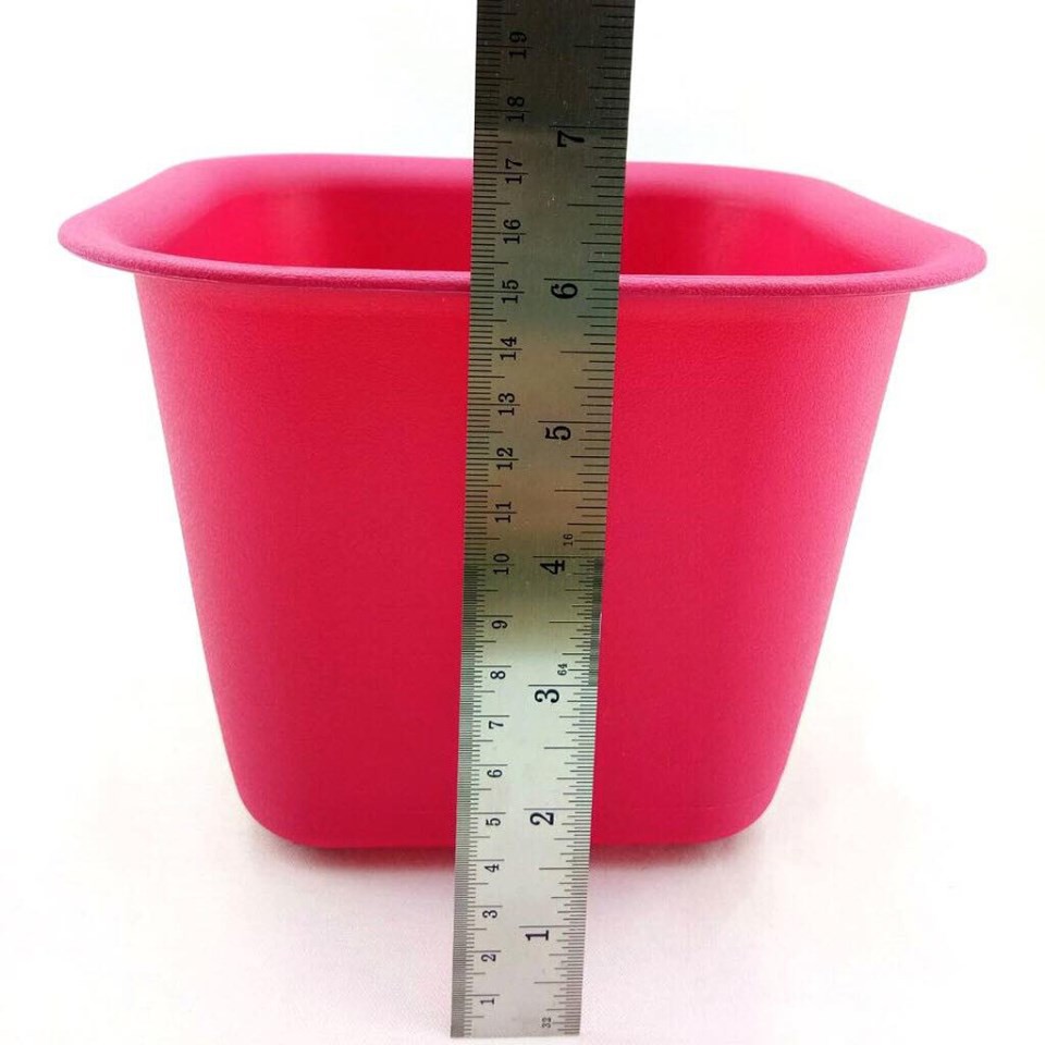 กระถาง เซ็ท 8ใบ ปลูกต้นไม้ ใหญ่ 7.5นิ้ว สีสวย ปลูกได้จนโต พลาสติก ทรง เหลี่ยม เมล็ด พันธุ์ สวนครัว สลัด แคคตัส แคทนิป186