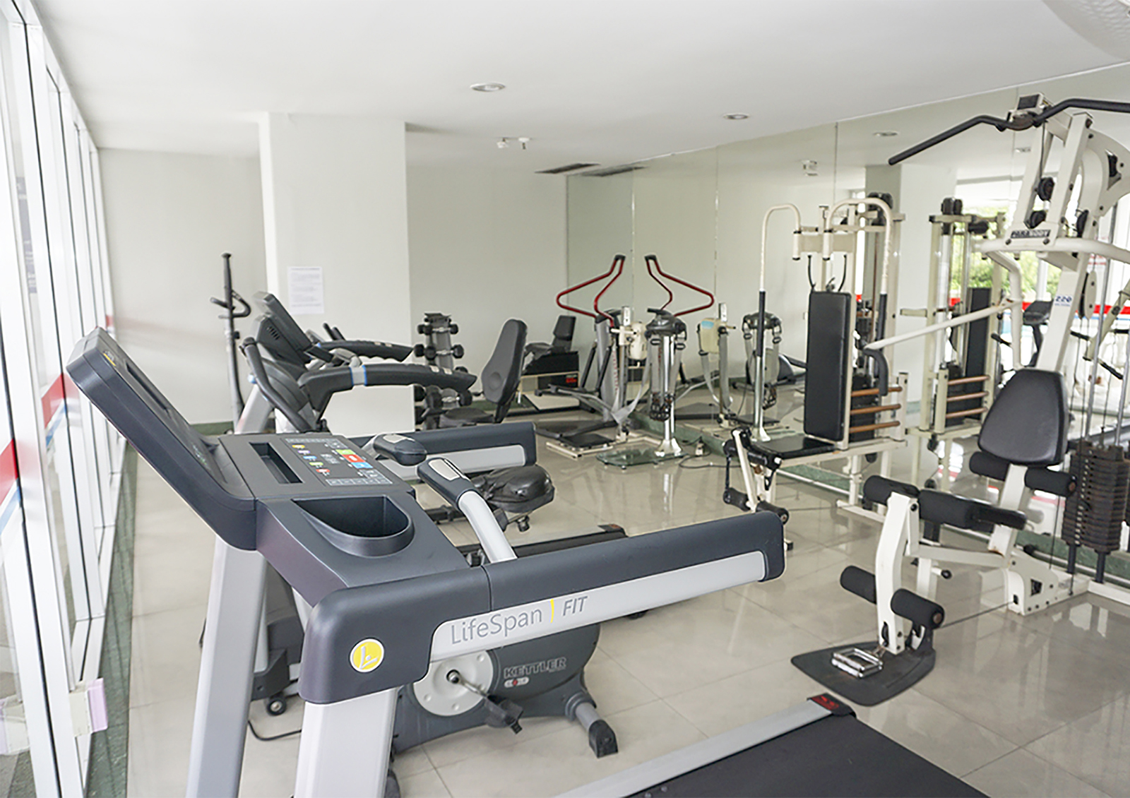 ขายคอนโด 2 ห้องเชื่อมกัน โมเดอร์นทาวน์ คลองตัน พระโขนง กรุงเทพฯ