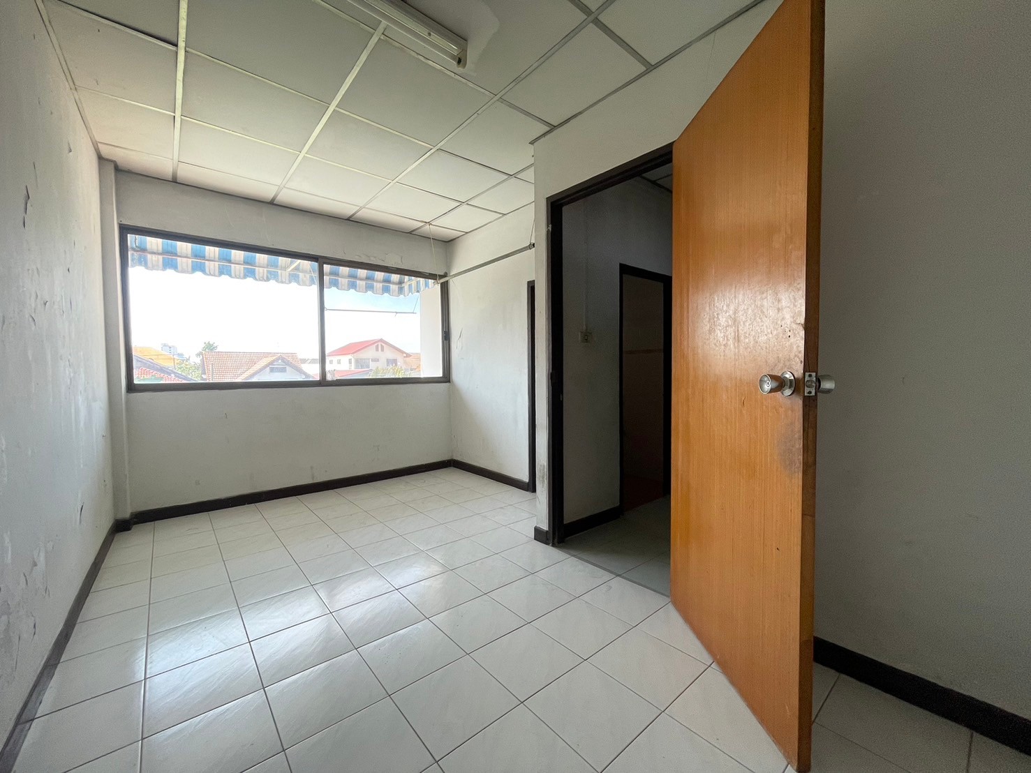 86318-ขายทาวน์โฮม ประชาชื่น 37 บางซื่อ กรุงเทพ