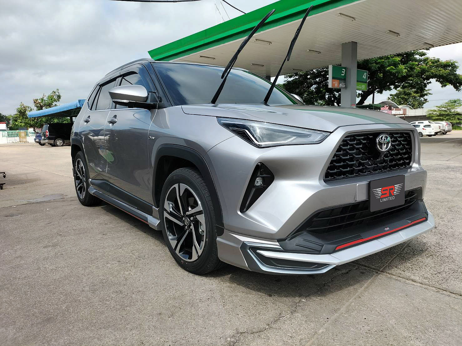 ชุดแต่งรถ-สเกิร์ต-อุปกรณ์แต่งรถ New Toyota Yaris Cross 2023-2024