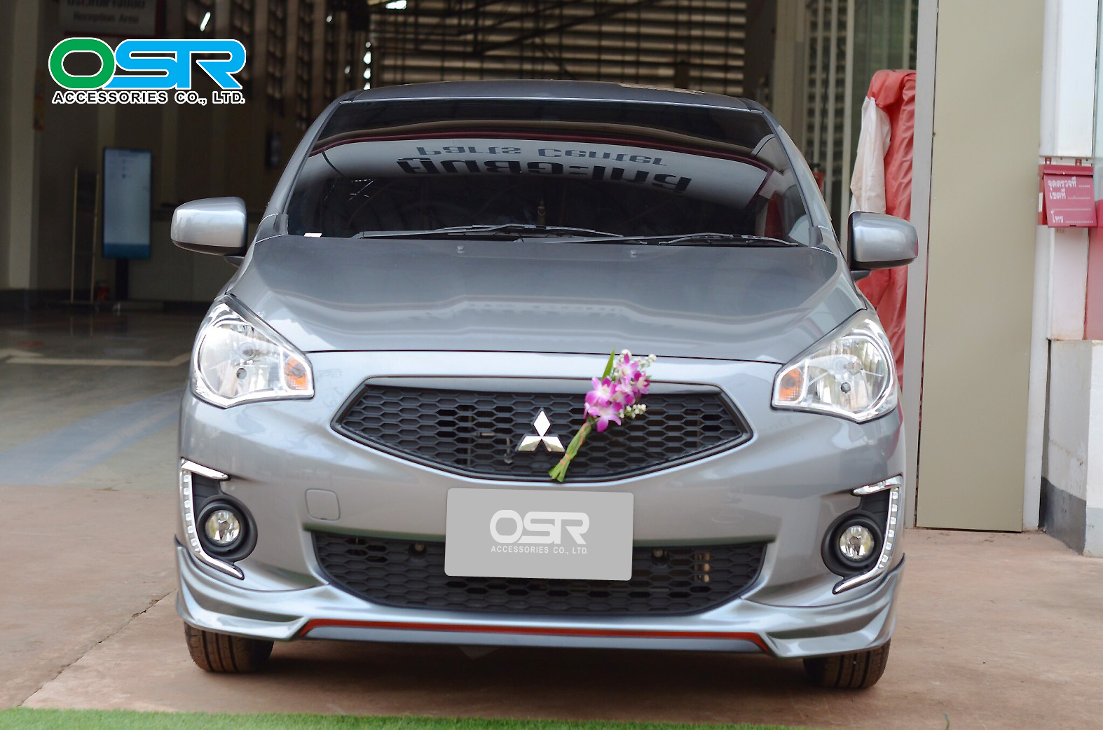 ชุดแต่งรถ สเกิร์ต-สปอยเลอร์ New Attrage 2017 ทรง SR-Limited by OSR