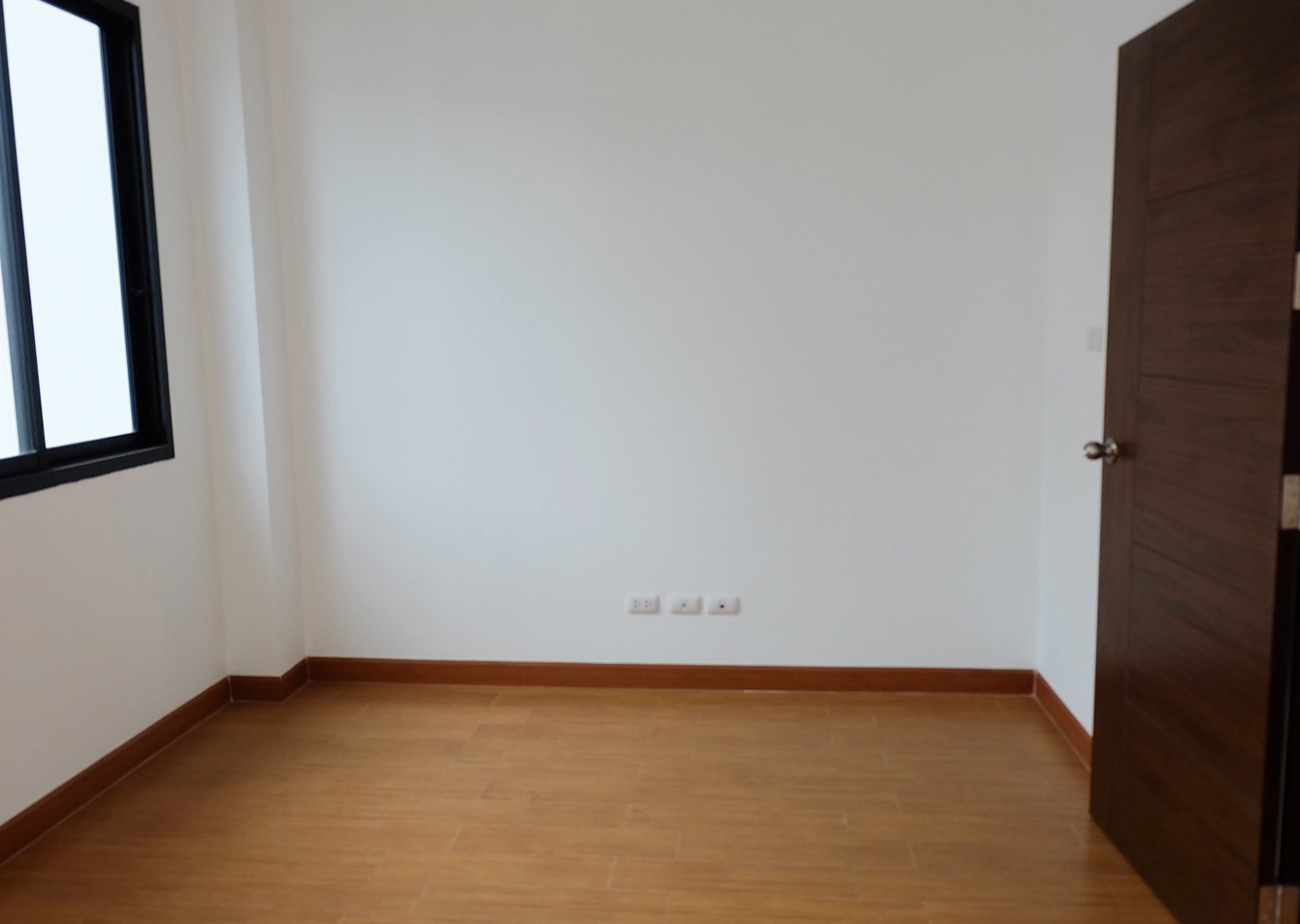 68381-ขายโฮมออฟฟิศ ถนนสายไหม ติดเอซีพลาซ่า กรุงเทพ