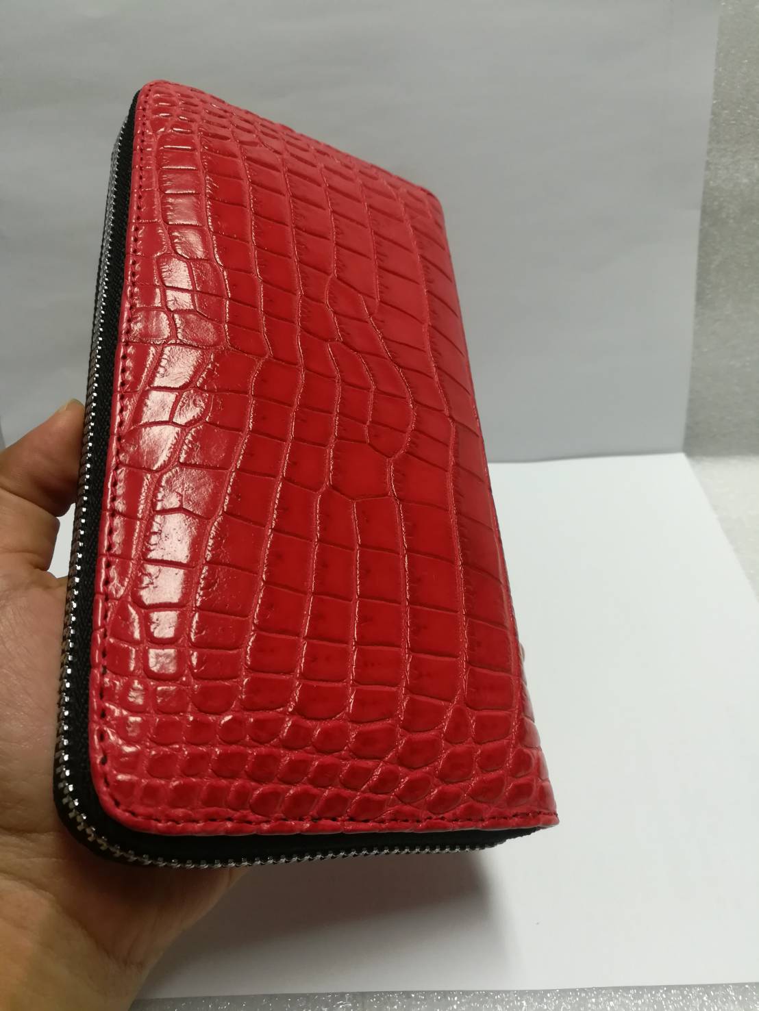 กระเป๋าหนังจระเข้แท้แบบซิปเดี่ยว(หนังท้อง)