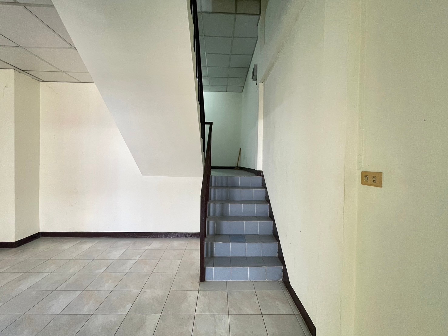 86318-ขายทาวน์โฮม ประชาชื่น 37 บางซื่อ กรุงเทพ