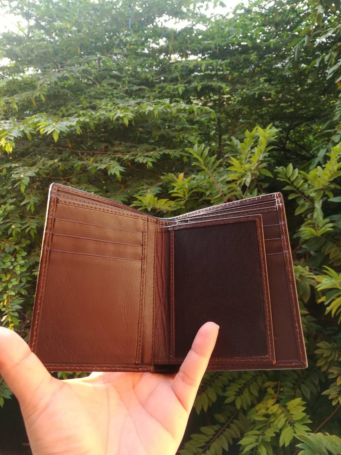 กระเป๋าหนังจระเข้แท้ทรงตั้ง หนังท้อง