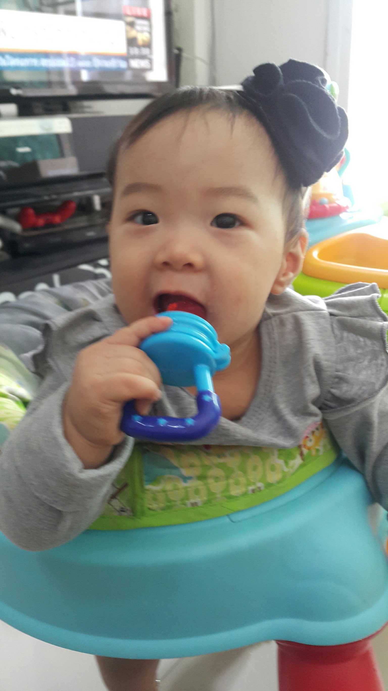 ที่ดูดผลไม้และอาหารเด็ก สีฟ้า