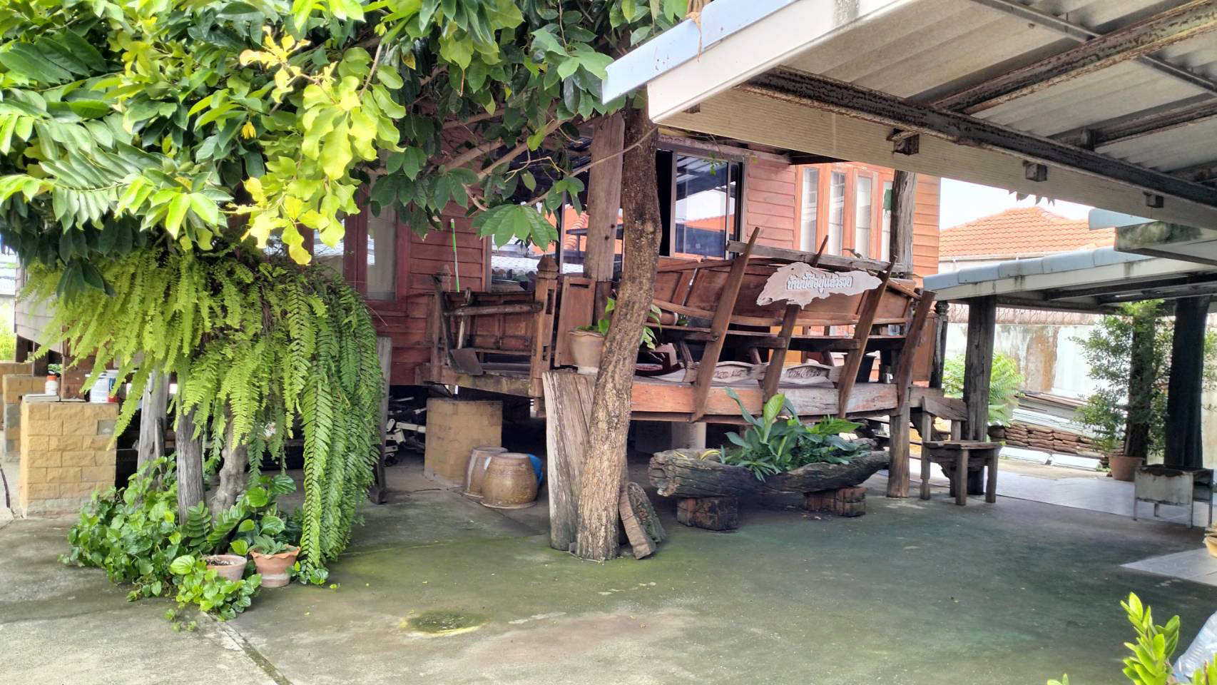 81551-ขายที่ดินพร้อมอาคาร อำเภอเมือง จังหวัดลพบุรี