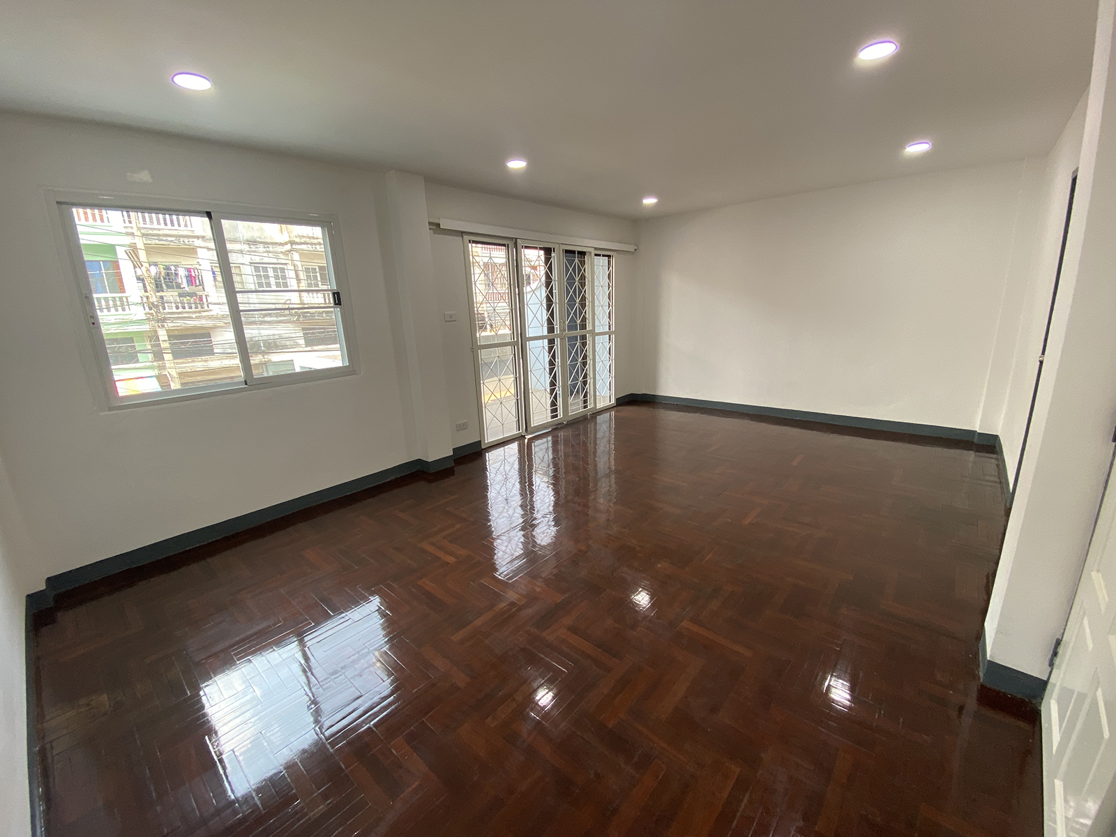 81583-ขายทาวน์โฮม หมู่บ้านเปี่ยมสุข บางเดื่อ ปทุมธานี