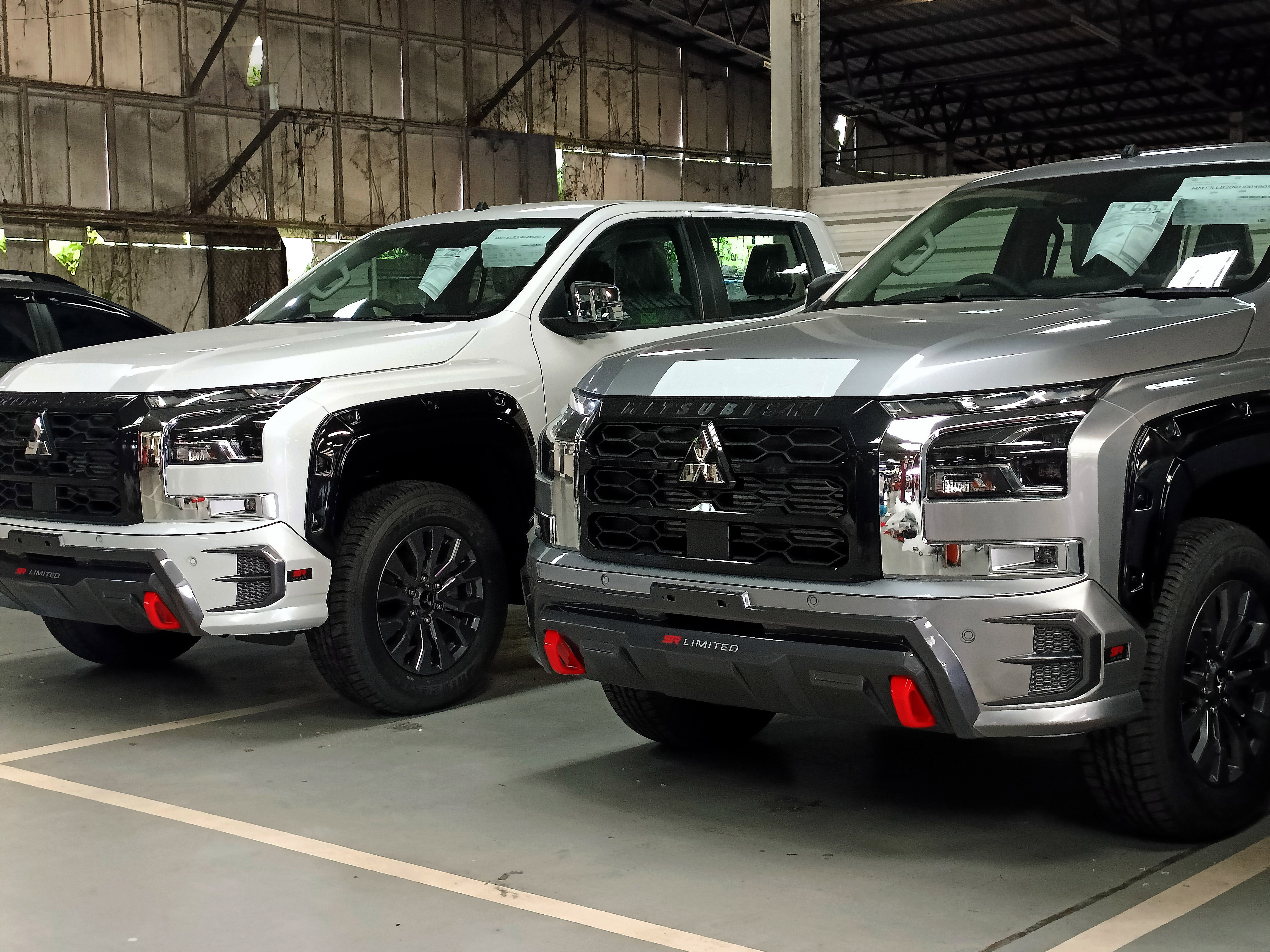 ชุดแต่งรถ New Triton 2023 [Double Cab] ทรง SR-Limited