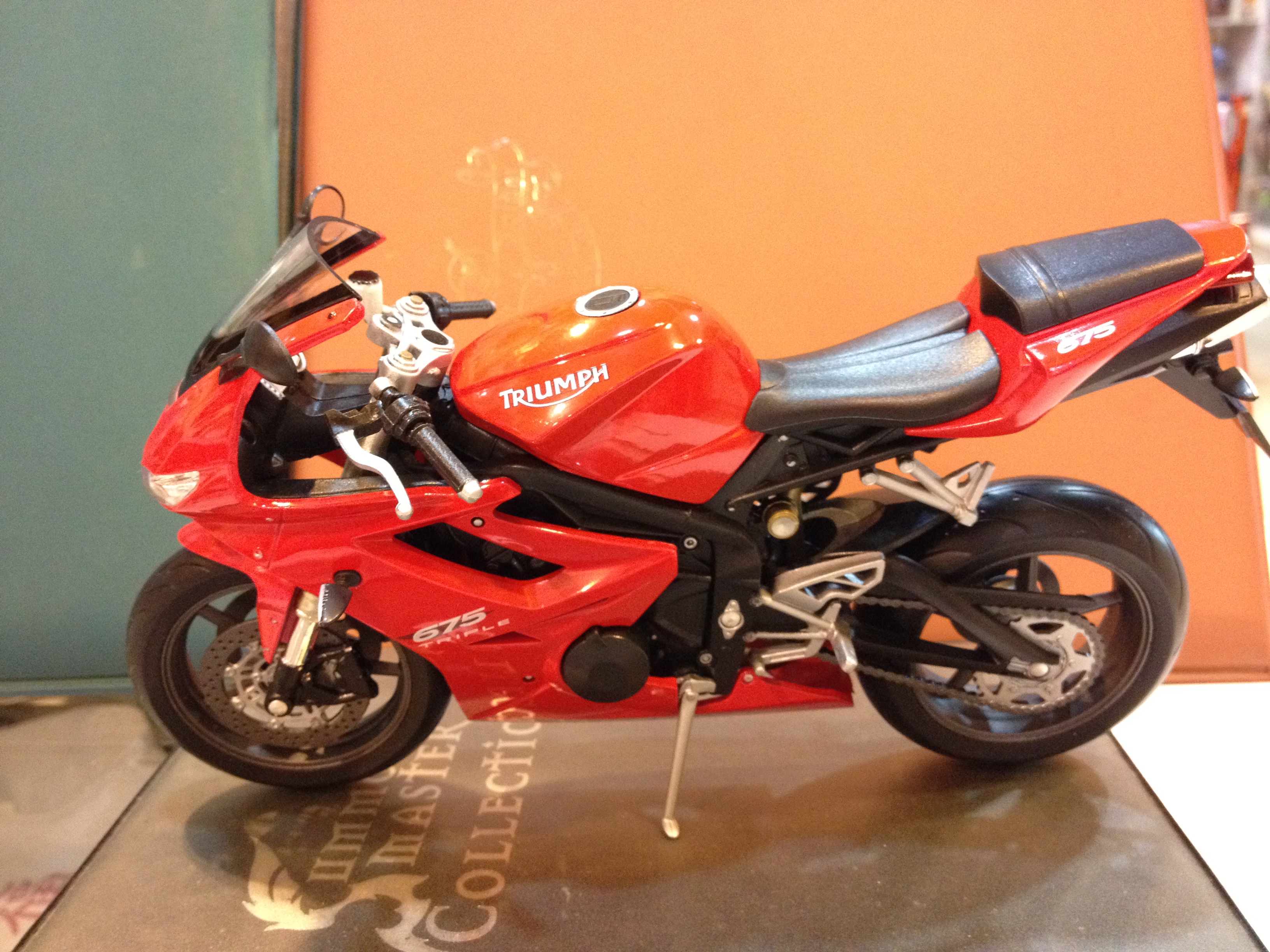 1:10 Triumph Daytona 675