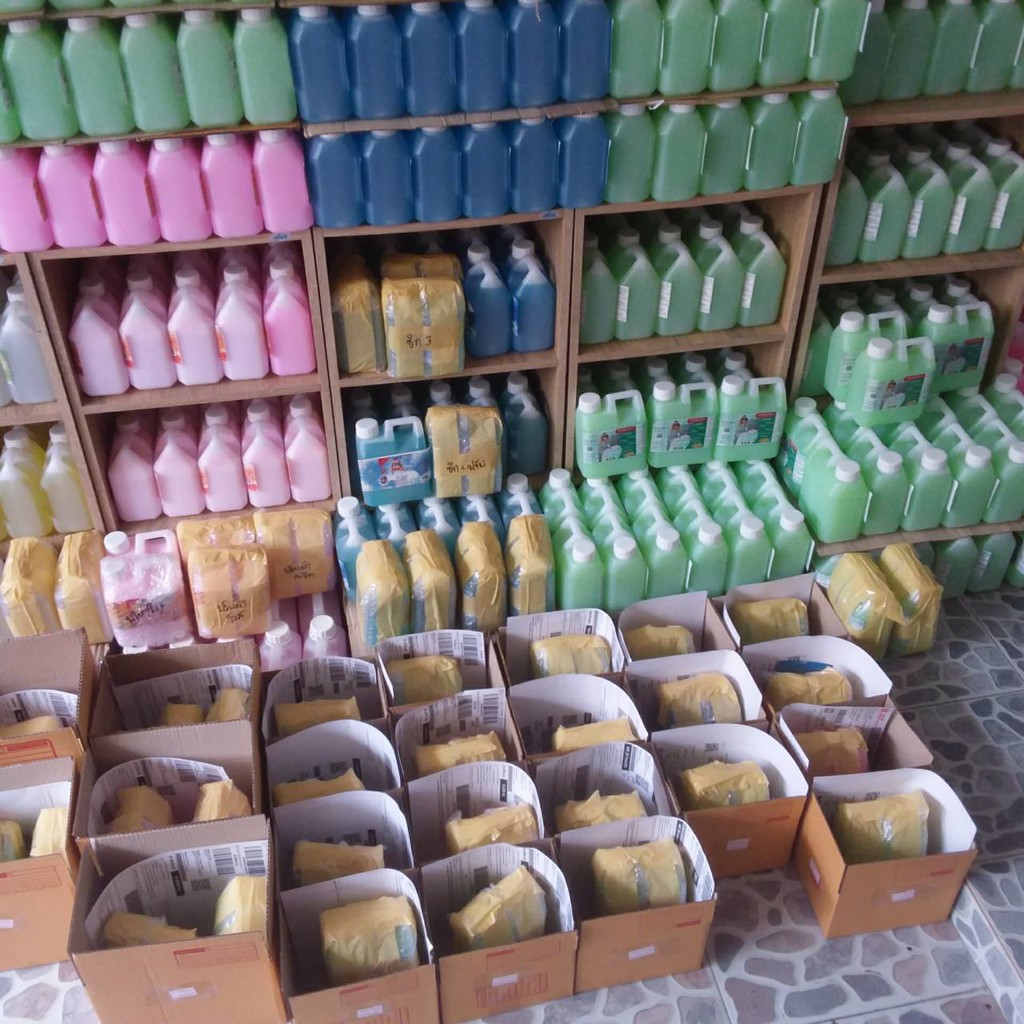 น้ำยาถูพื้นตะไคร้หอมสูตรไล่ยุงและแมลง+กันฝุ่น+พื้นเงางาม+ไล่มดดำ "ฮีโร่คลีน" ขนาดบรรจุ1300 ml จัดส่งรวดเร็ว