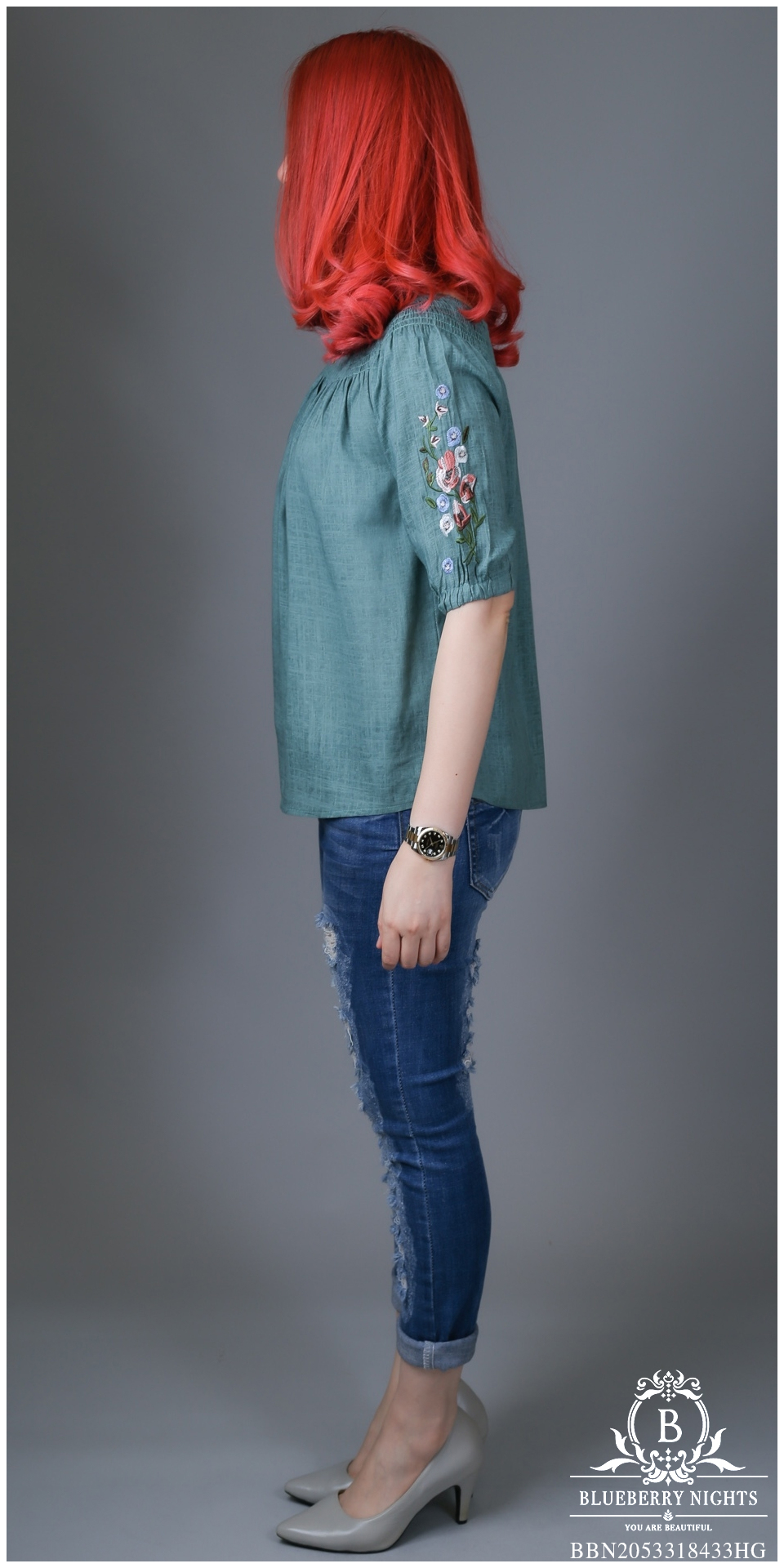 SaLe++#Blueberry Nights B3436**พรีเมี่ยมเสื้อทีเชิ้ต 2-สไตล์ คอตต้อนเบลนด์สีพื้นปักลายคลาสสิค คอลเลคชั่นสุดหรู สไตล์บลูเบอร์รี่ไนท์ ผ้าคอตต้อนผสมลินินเกรดพรีเมี่ยม ผ้าเนื้อดีมากสัมผัสนุ่มเบาใส่สบายค่ะ แพทเทิร์นเสื้อทีเชิ้ตคอยางยืดอิลาสติก ใส่ได้2สไตล์ แบบ