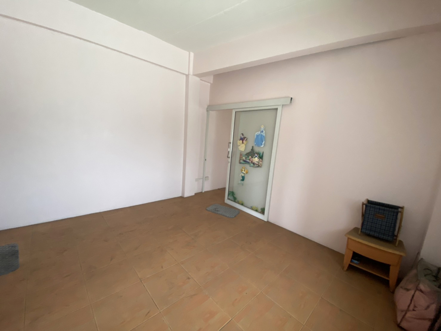 73628-ขายอาคารพาณิชย์ ถนนพระยาสัจจา แยกคีรี ชลบุรี