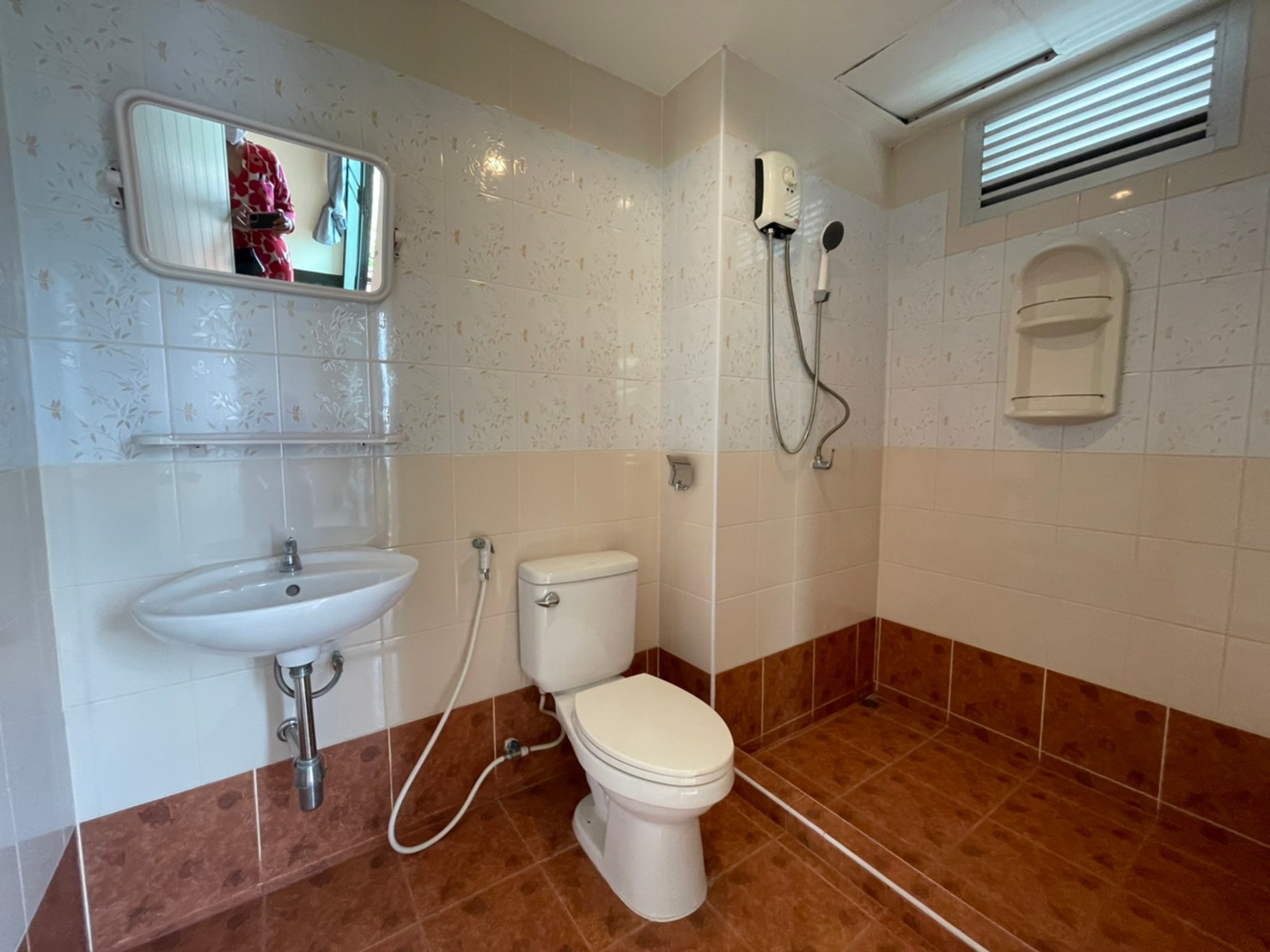 31231-ขายอพาร์ทเมนต์ ถนนจอมเทียน สาย 2 บางละมุง ราคาถูก