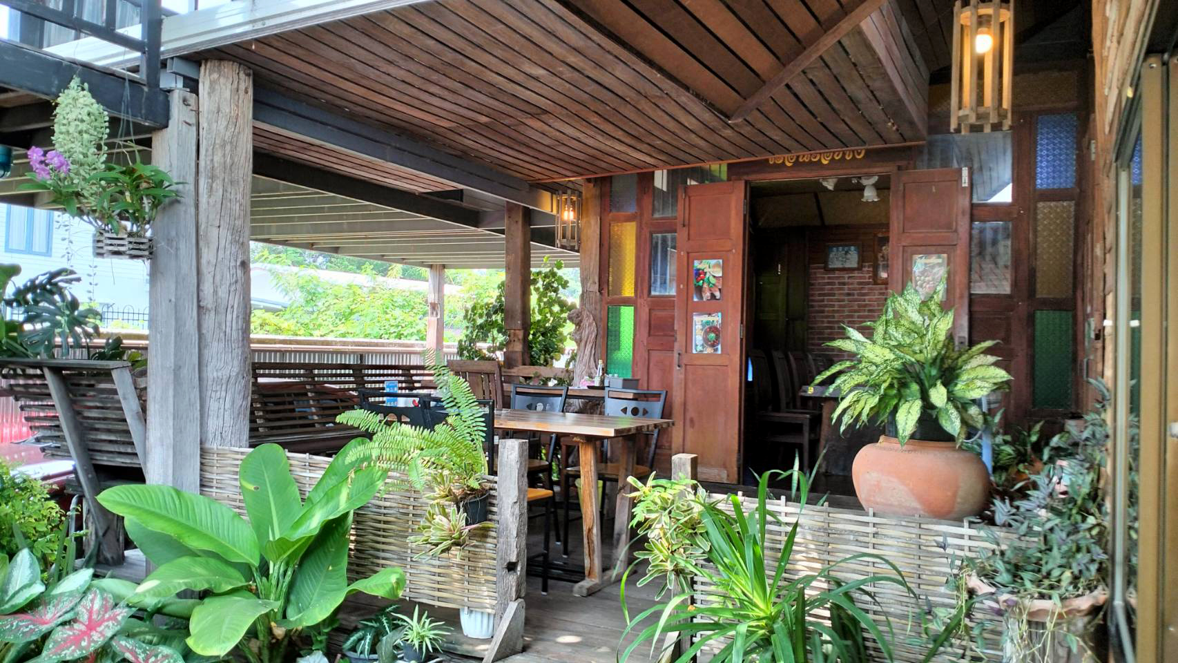 81551-ขายที่ดินพร้อมอาคาร อำเภอเมือง จังหวัดลพบุรี