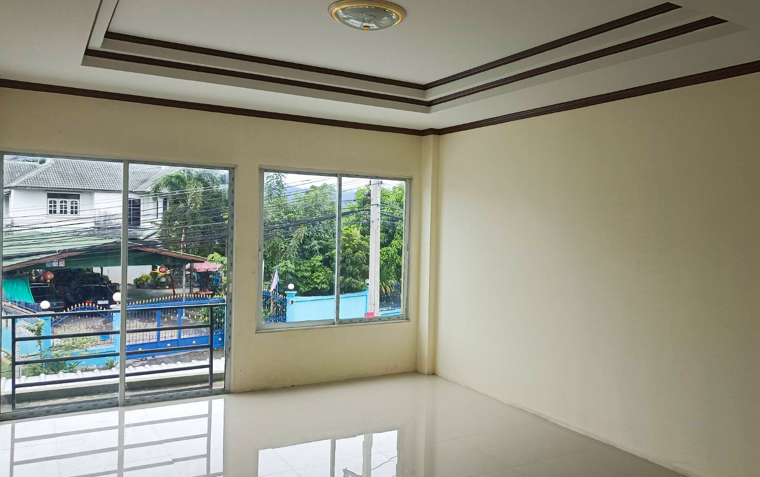 75010-ขายอาคารพาณิช์ หลังมุม สุรณรงค์ 10 ถนนสุขุมวิท บ้านสวน ชลบุรี