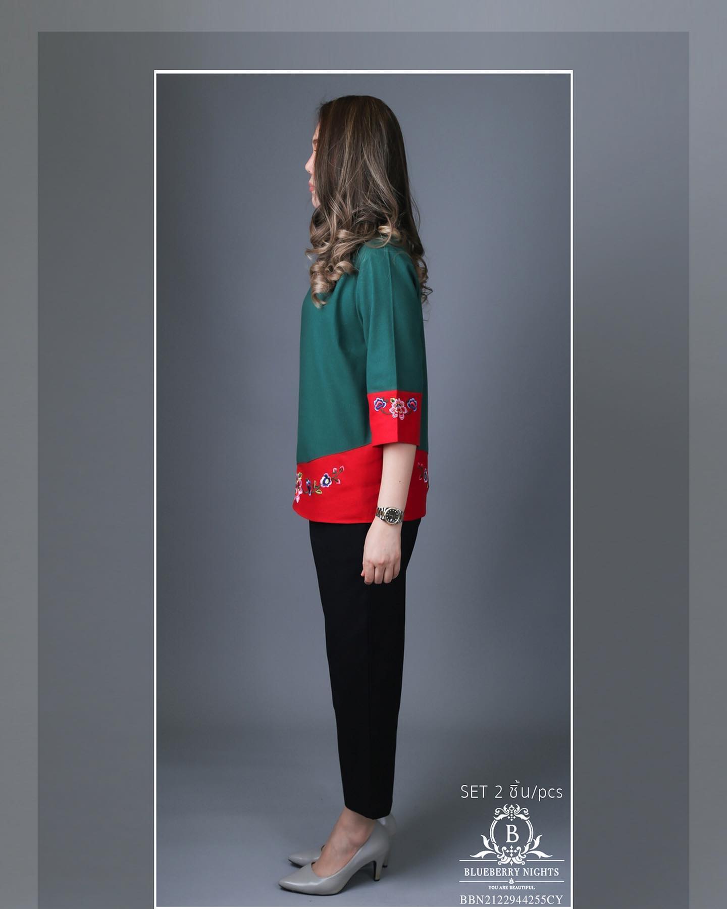 BLUEBERRY NIGHTS 14130 ชุดเซ็ตผ้าฝ้ายธรรมชาติ เสื้อผ้าฝ้ายธรรมชาติเนื้อดีเกรดพรีเมี่ยม เนื้อผ้านุ่มใส่สบายมากๆๆ ดีเทลผ้าสีพื้นตัดสลับสี ปักลวดลายดอกไม้หน้าและหลัง แพทเทิร์นกางเกงสีพื้นขายาว เอวยางยืดอิลาสติกอย่างดี มีกระเป๋าข้างซ้าย-ขวา ใส่สบายมากๆ ใส่เที