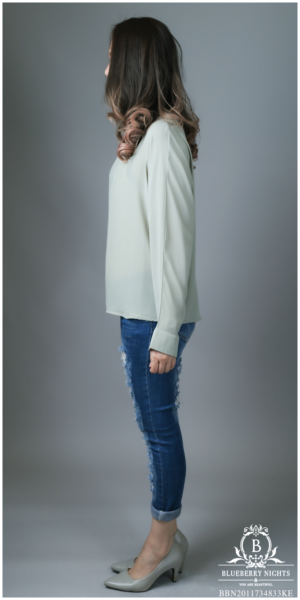 Sale++#Blueberry Nights B3610 เสื้อเชิ้ตชีฟองแขนยาว สีพื้นเรียบหรู ผ้าชีฟองเบรนด์เนื้อนุ่มสวยสุดหรู ผ้าเนื้อดีสัมผัสนุ่มใส่สบายมากๆค่ะ แพทเทิร์นเสื้อเชิ้ตแขนยาวติดกระดุมปลายแขน ช่วงล่างของแขนผ่าสวยเก๋ 4 สีคลาสสิค สีเขียว/ สีเทา/ สีเหลือง/ สีขาว ขนาด รอบอก