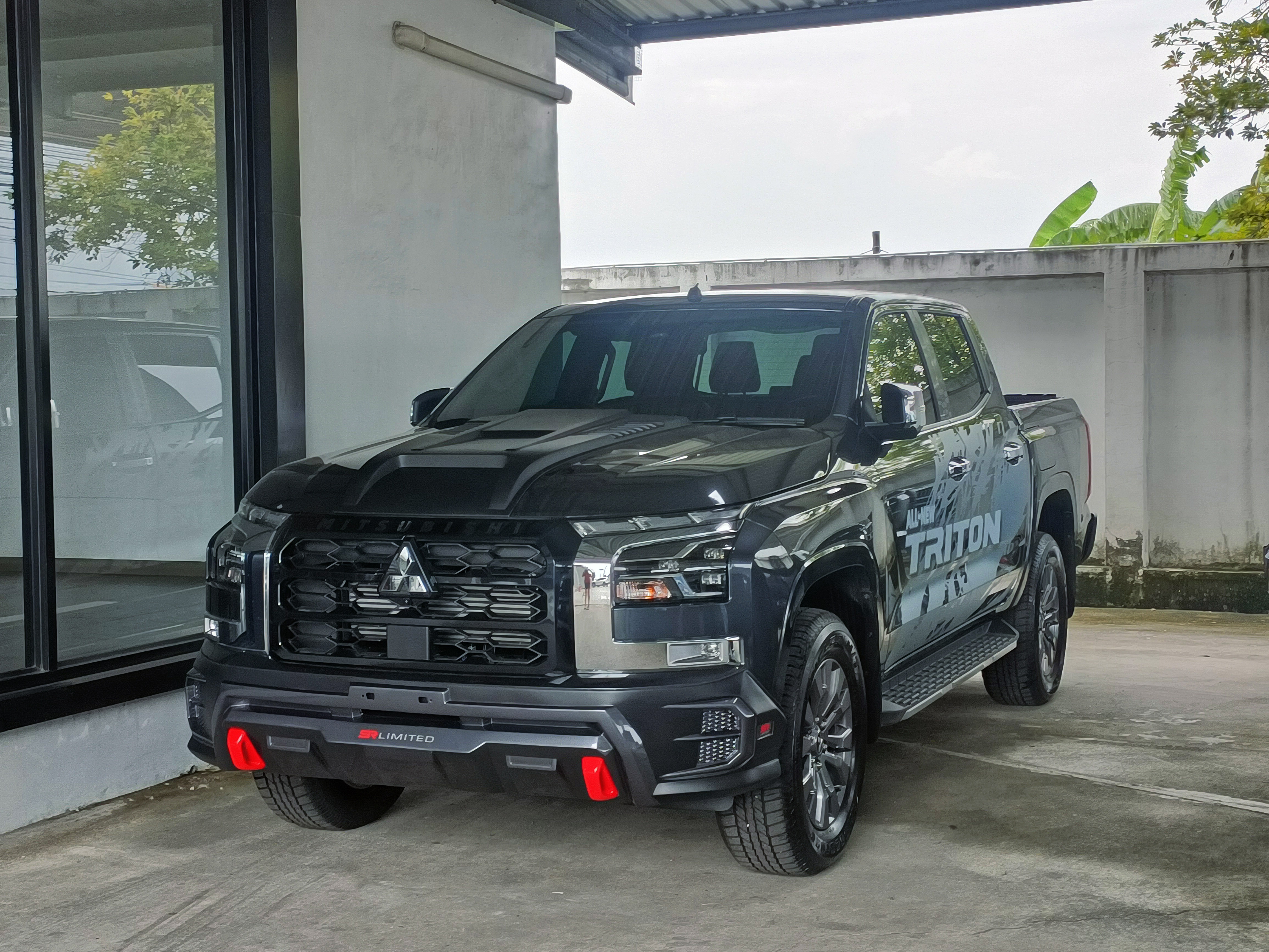 ชุดแต่งรถ New Triton 2023 [Double Cab] ทรง SR-Limited