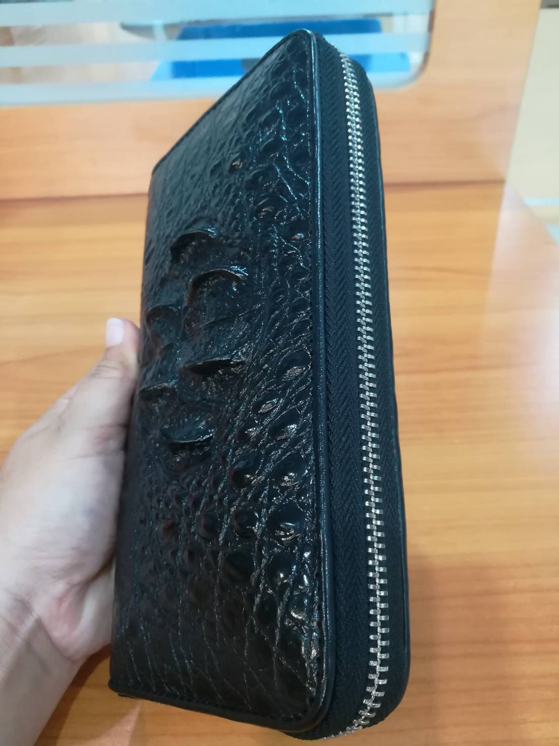 กระเป๋าหนังจระเข้แท้แบบซิปเดี่ยว(หนังกระดูกหัว)