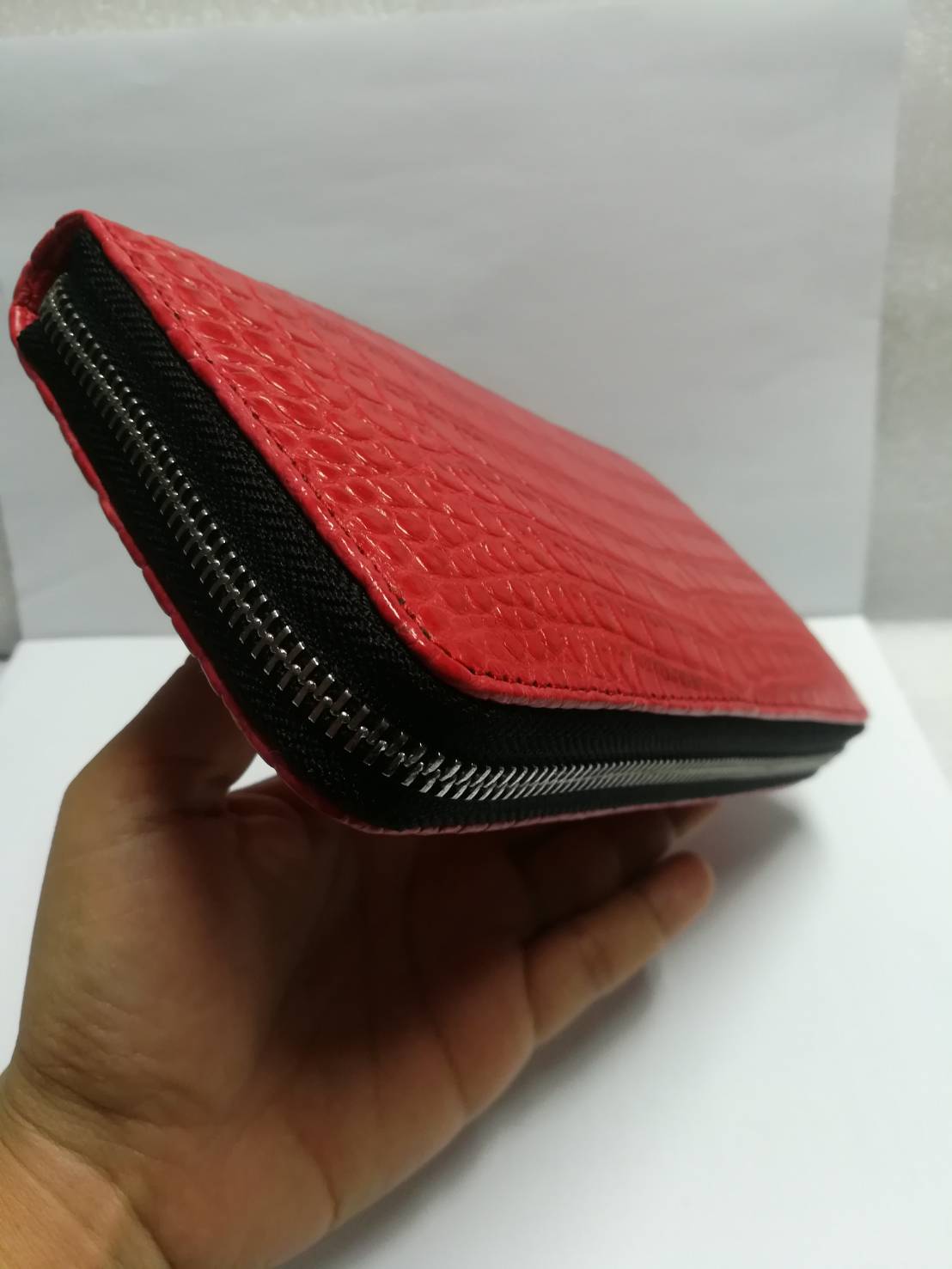 กระเป๋าหนังจระเข้แท้แบบซิปเดี่ยว(หนังท้อง)