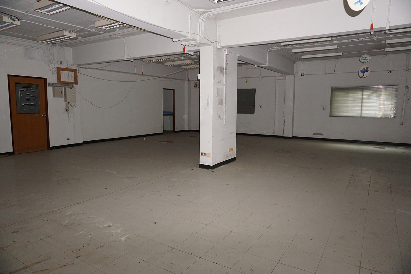 83460-ขายที่ดินพร้อมอาคารสำนักงาน ถนนโรจนะ ซอยวัดคานหาม อยุธยา