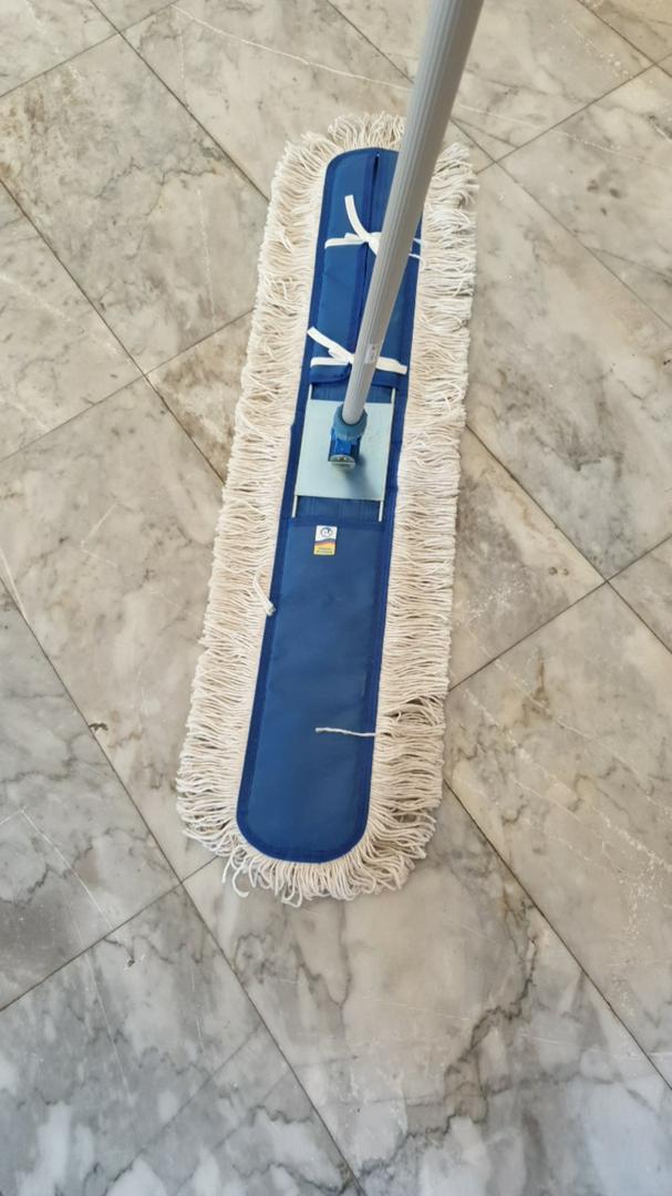 Tomkada - ชุดไม้ถูพื้น ดักฝุ่นได้ยอดเยี่ยม ม็อพดันฝุ่น หน้ากว้าง 100 ซม. ใยสีขาวครบชุด