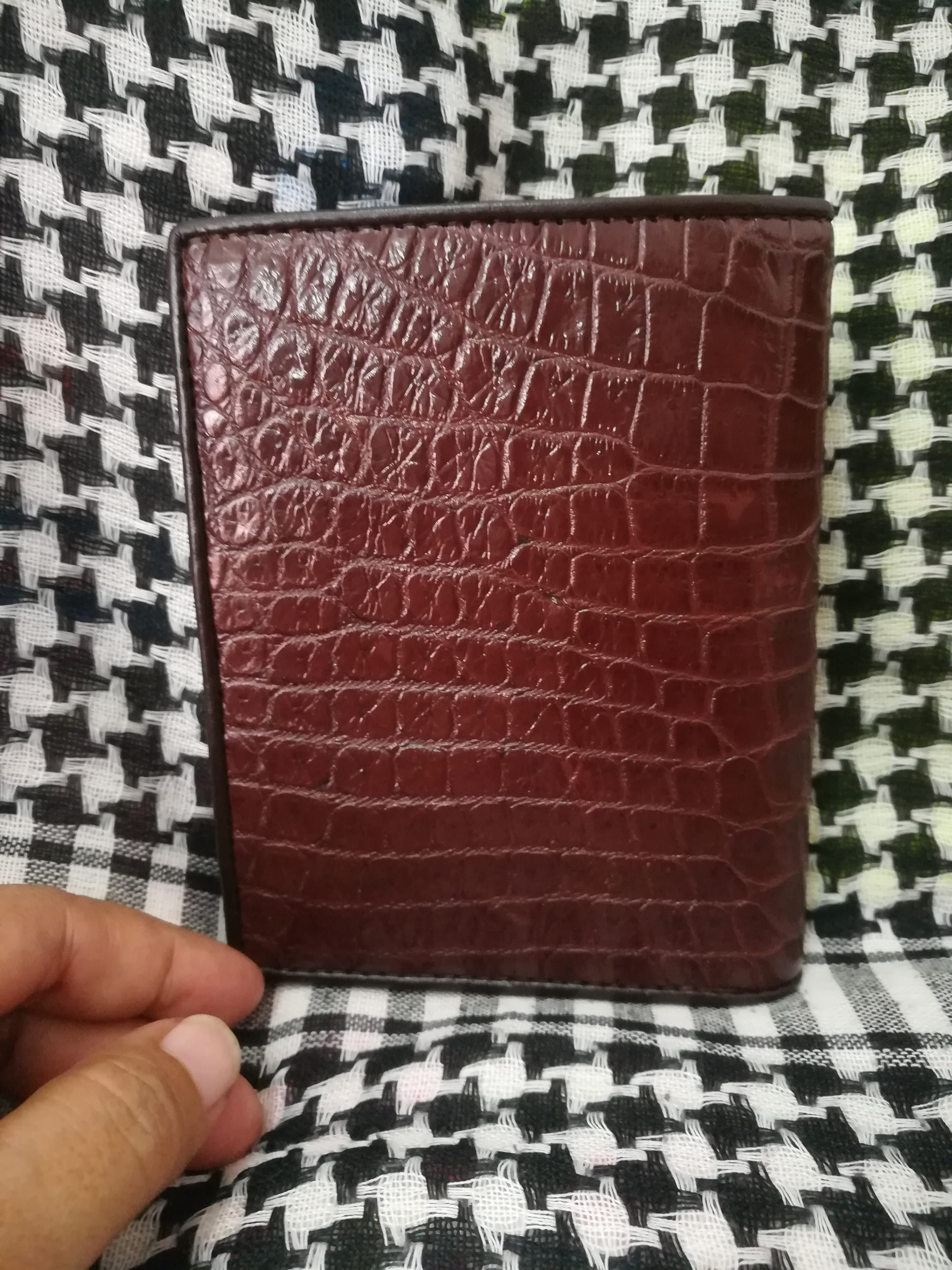 กระเป๋าหนังจระเข้แท้ทรงตั้ง หนังท้อง