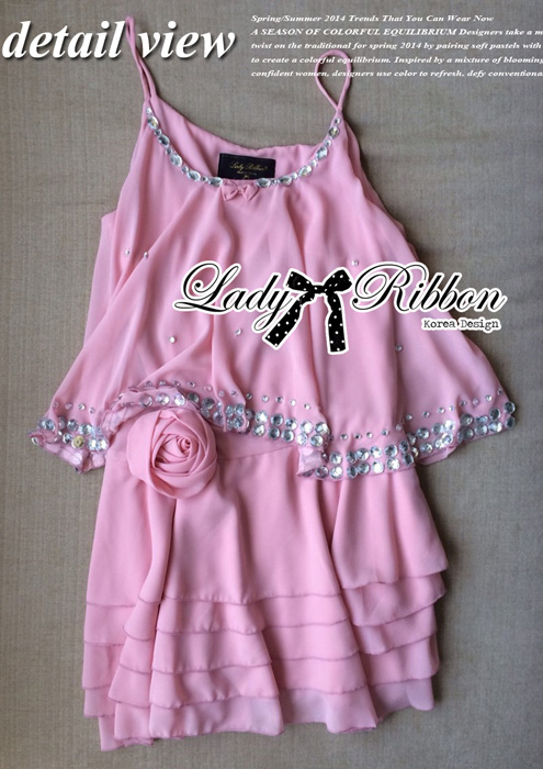 SALE++D7906**อก35**เดรสสายเดี่ยวประดับคริสตัลสีหรู ตัวเสื้อเป็นสายเดี่ยวประดับคริสตัลเรียงร้อยรอบคอเลื้อ และประดับเป็นลายสวย ตัวกระโปรงเพิ่มลูกเล่นด้วยผ้าพันทรงดอกกุหลาบ เนื้อผ้า Chiffon 100% ระบายประณีตสวย ใช้เนื้อผ้าเยอะ ทรงพริ้วสวยเว่อคะ มาพร้อมซับในๆต