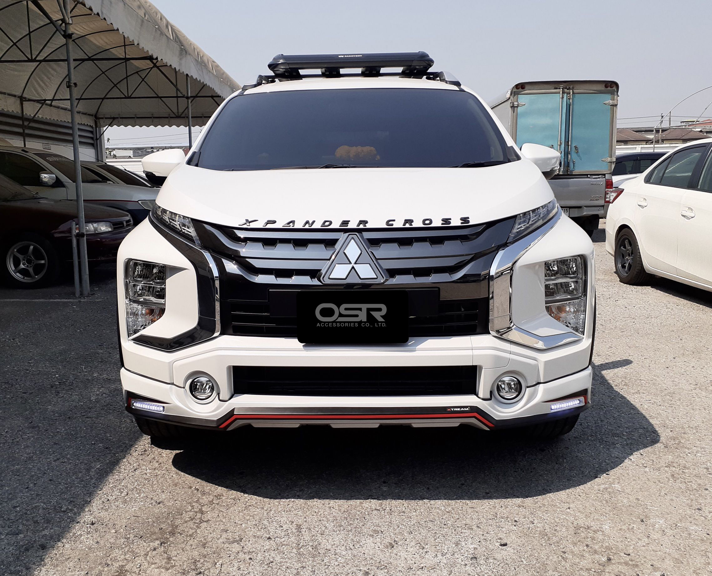 ชุดแต่งรถ Mitsubishi Xpander Cross ทรง X-Treme