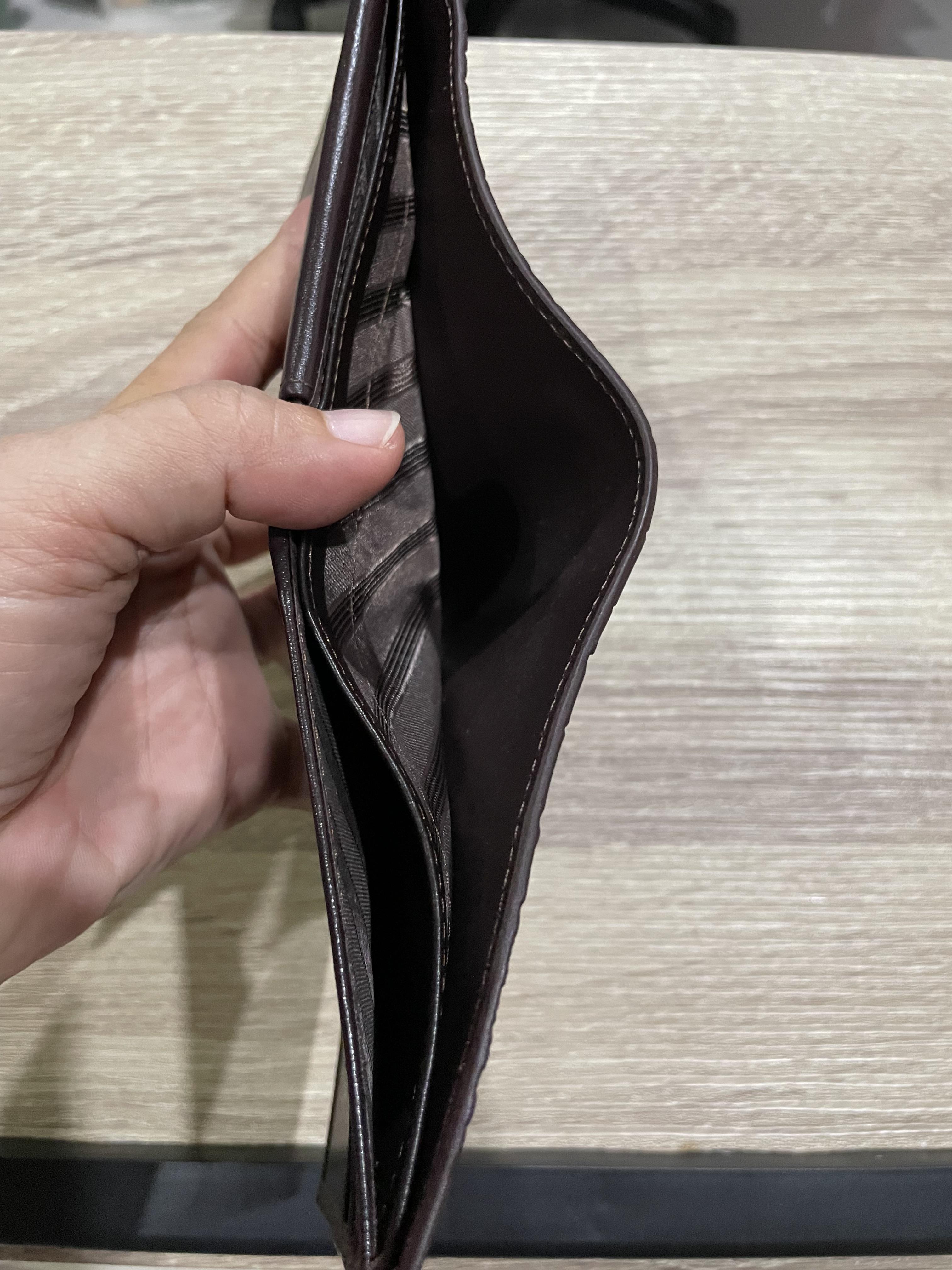 กระเป๋าหนังจระเข้แท้ หนังท้อง