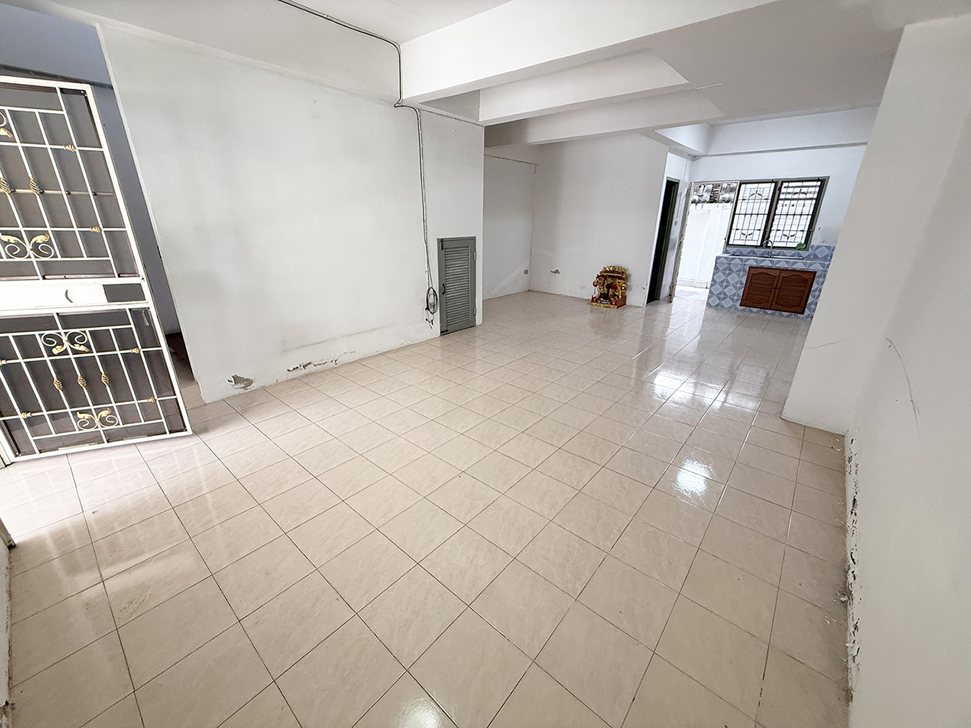 86372 ขายทาวน์เฮ้าส์ หมู่บ้านเดอะคันทรีเมืองใหม่2 เสม็ด เมืองชลบุรี